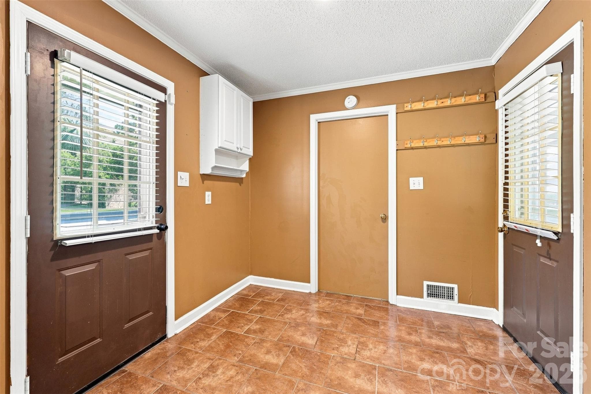 Backdoor - 1464 Sullivan Street, Rock Hill
