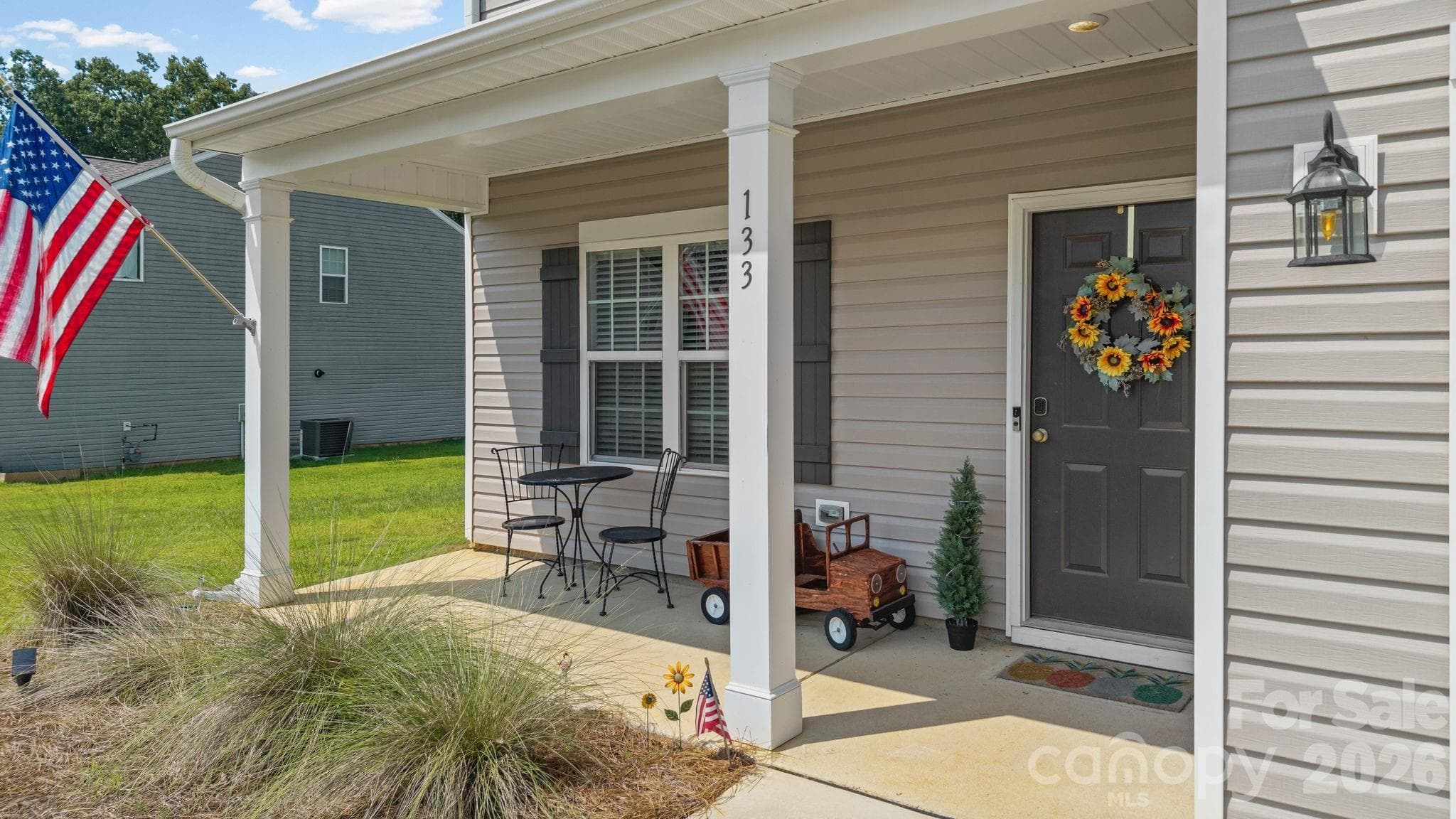 Single Family Residence at 133 Stone Hollow Road, Lexington, photo 2 of 43