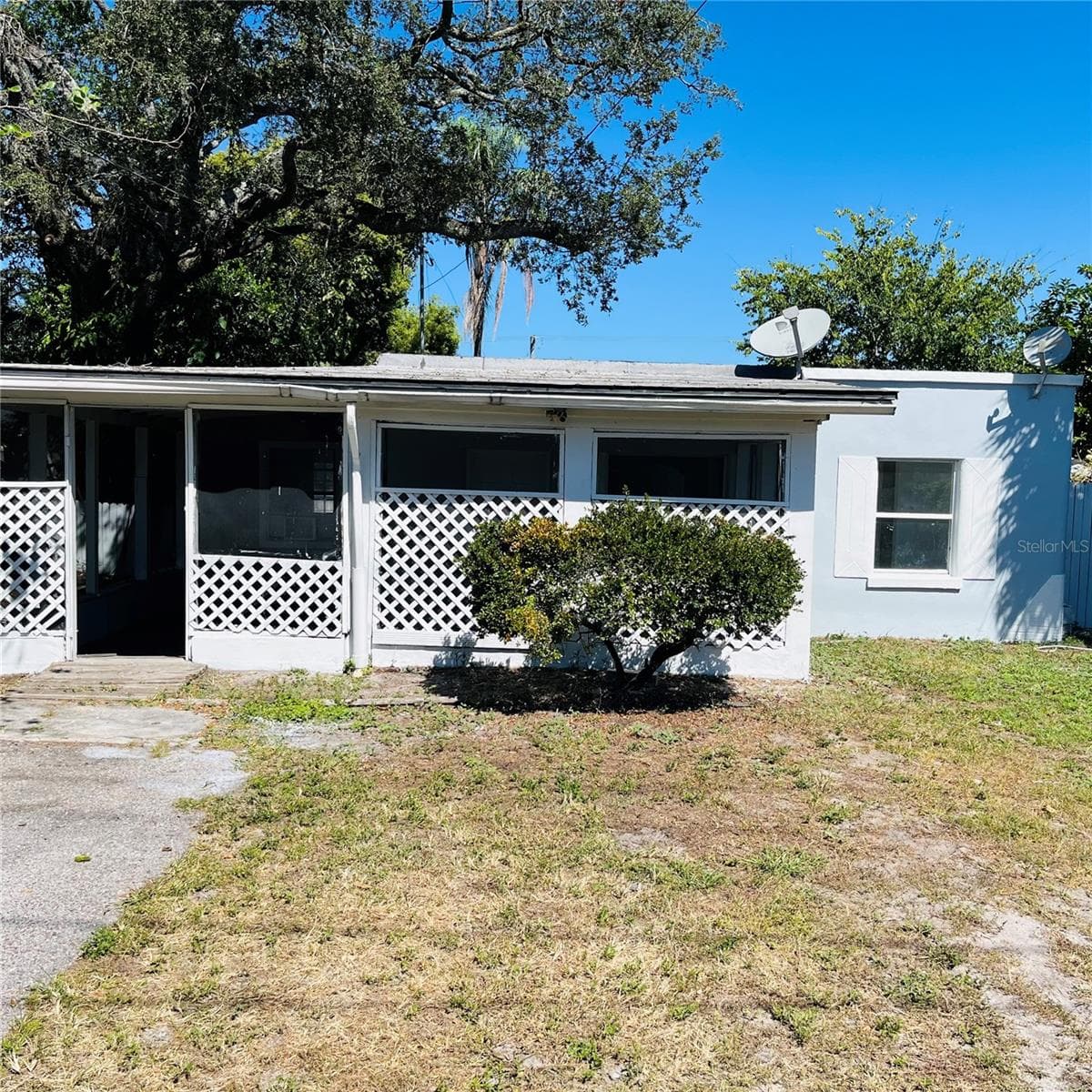 Single Family Residence at 920 E SENECA AVE, TAMPA, photo 3 of 32