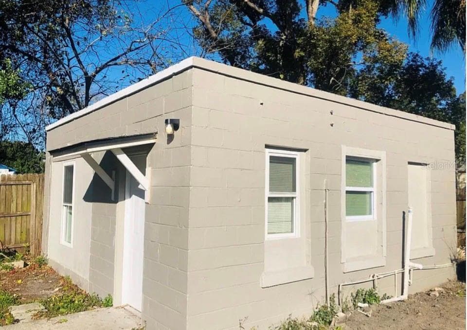 Unit B - 920 E SENECA AVE, TAMPA