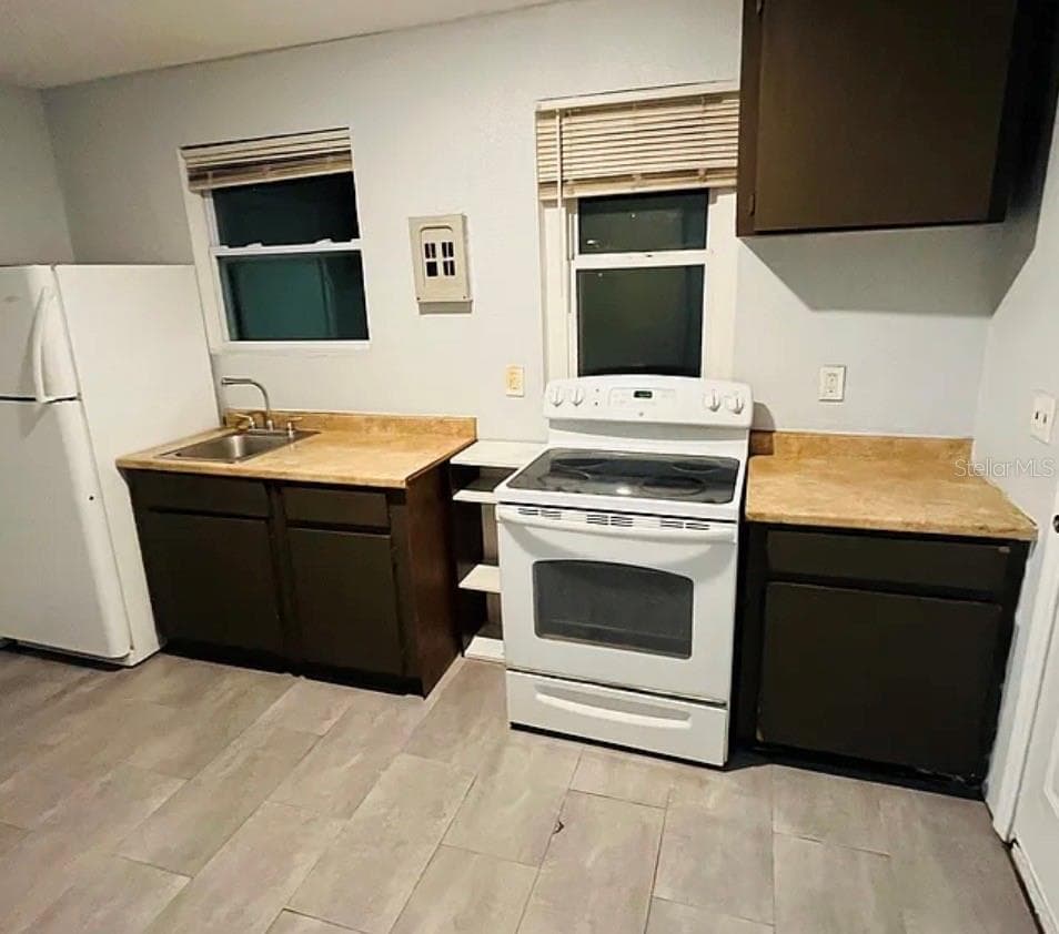 B - 920 E SENECA AVE, TAMPA