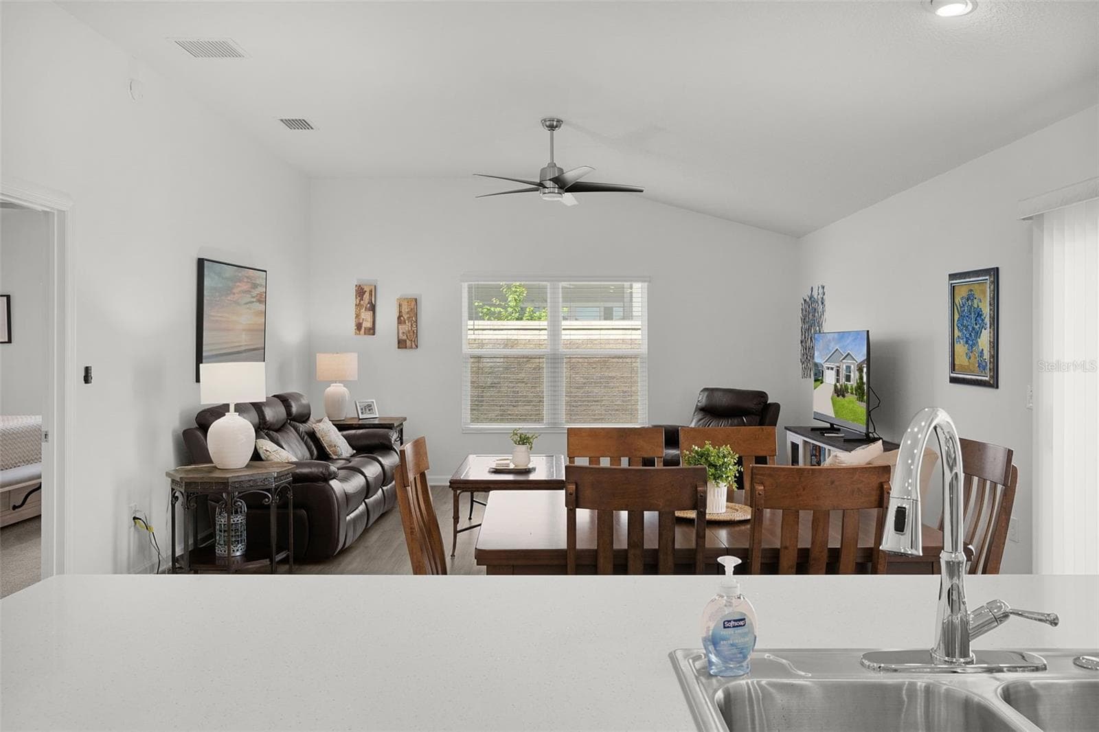 Villa at 6558 HERR CT, THE VILLAGES, photo 7 of 43