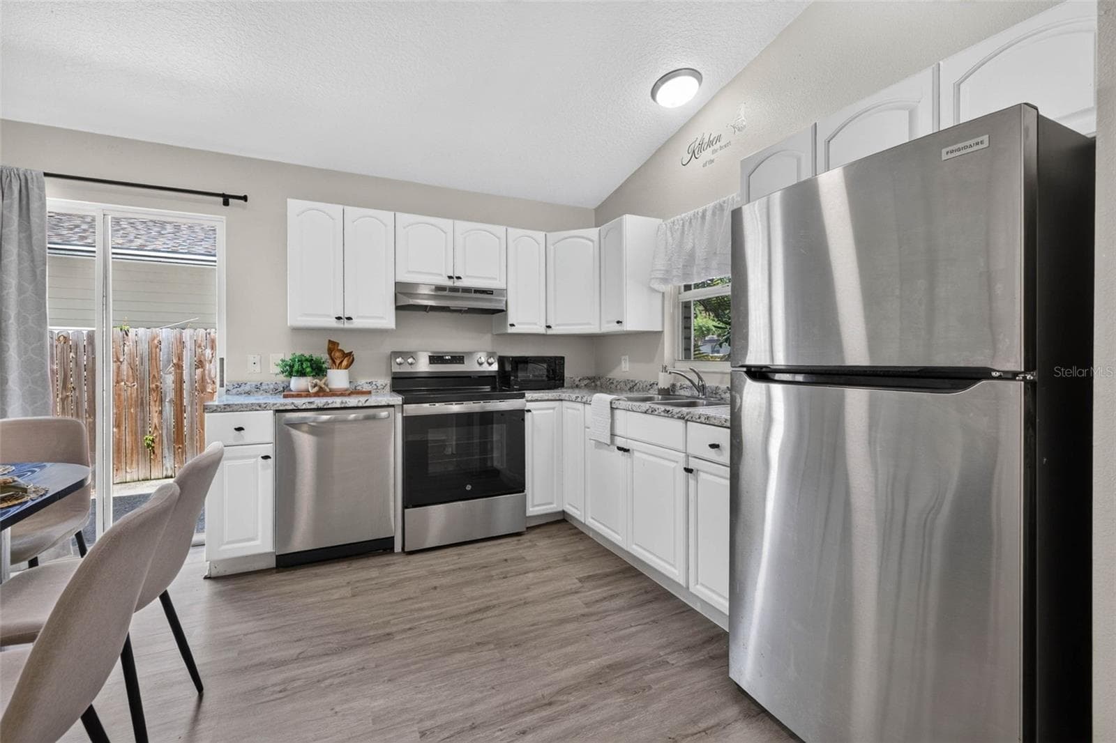 Single Family Residence at 4666 11TH AVE S, ST PETERSBURG, photo 10 of 29