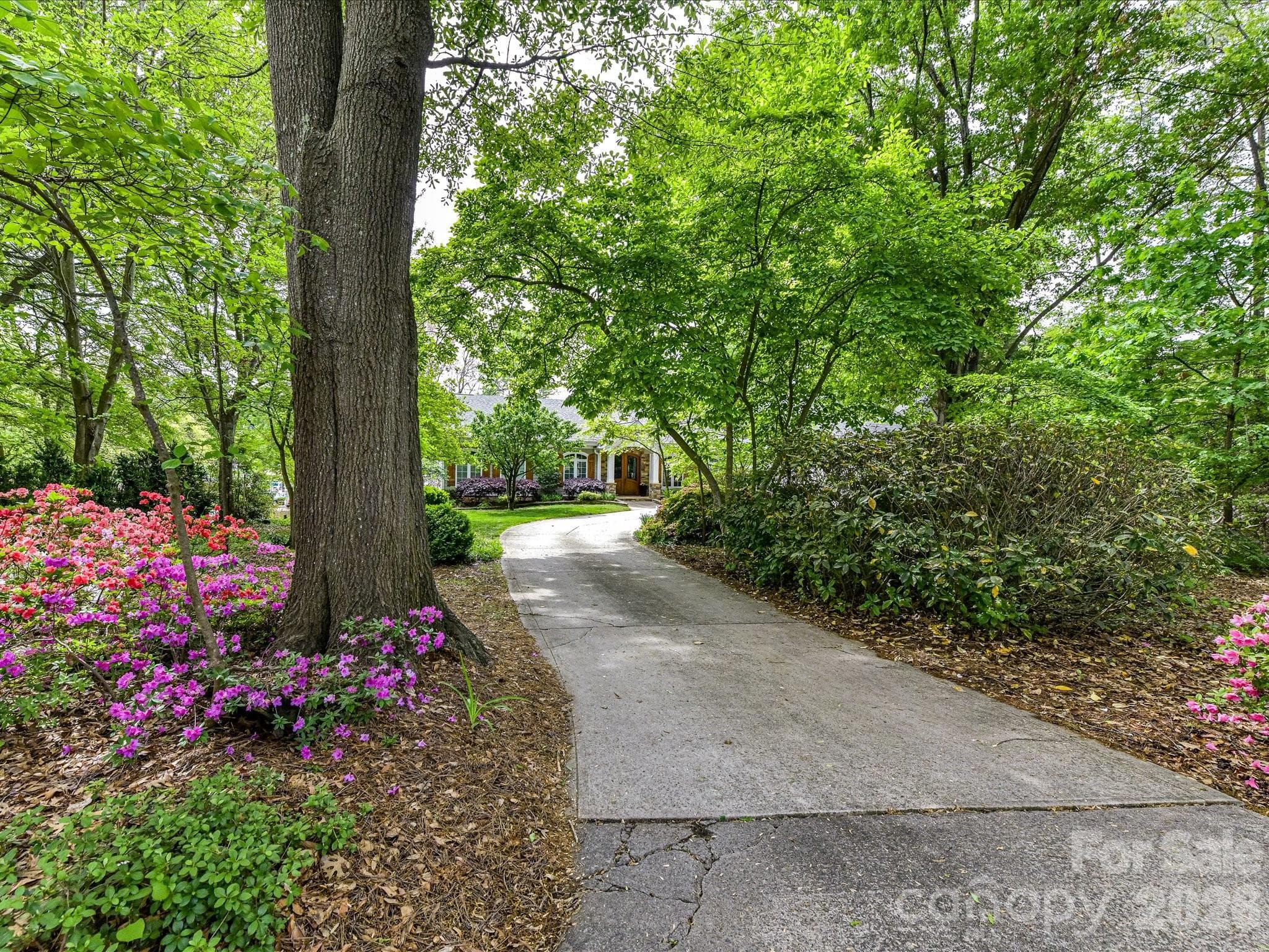Single Family Residence at 16211 Terry Lane, Huntersville, photo 5 of 41