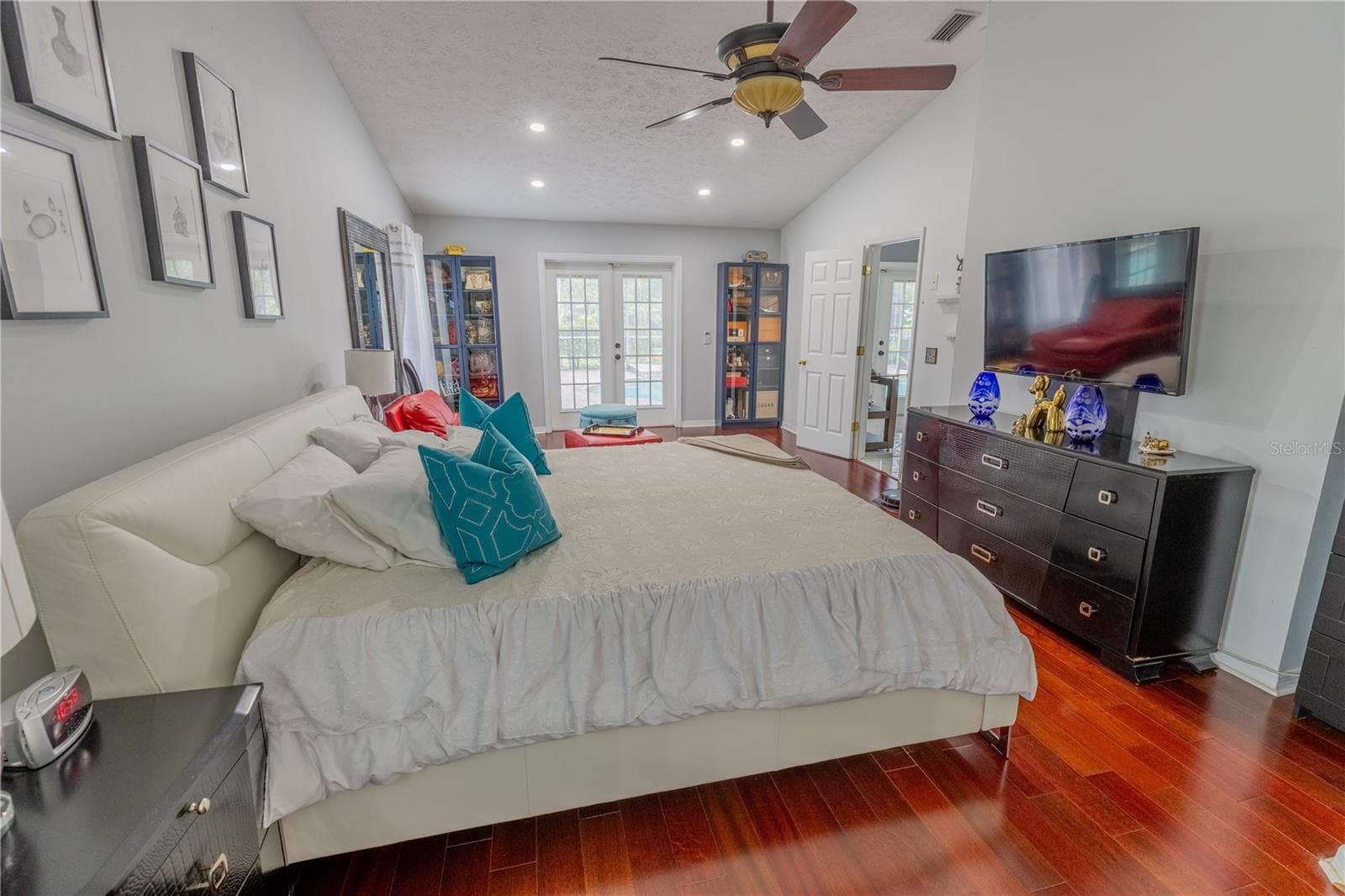 Primary Bedroom Suite - 8809 EAGLE WATCH DR, RIVERVIEW