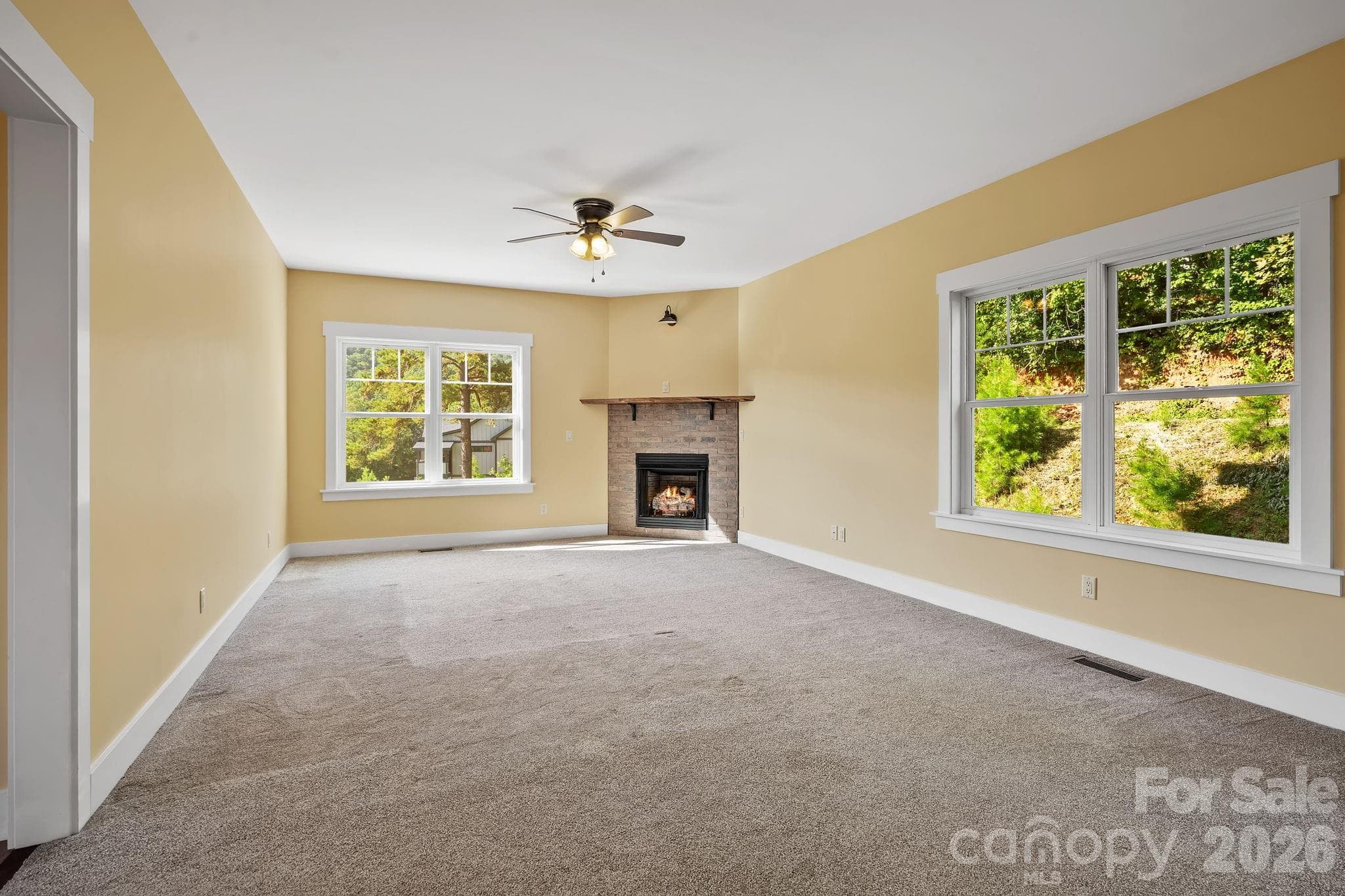Single Family Residence at 19 Magnolia Farms Drive, Asheville, photo 7 of 44