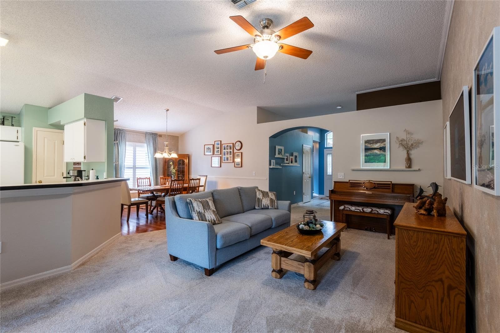 Single Family Residence at 10274 OASIS PALM DR, TAMPA, photo 11 of 45