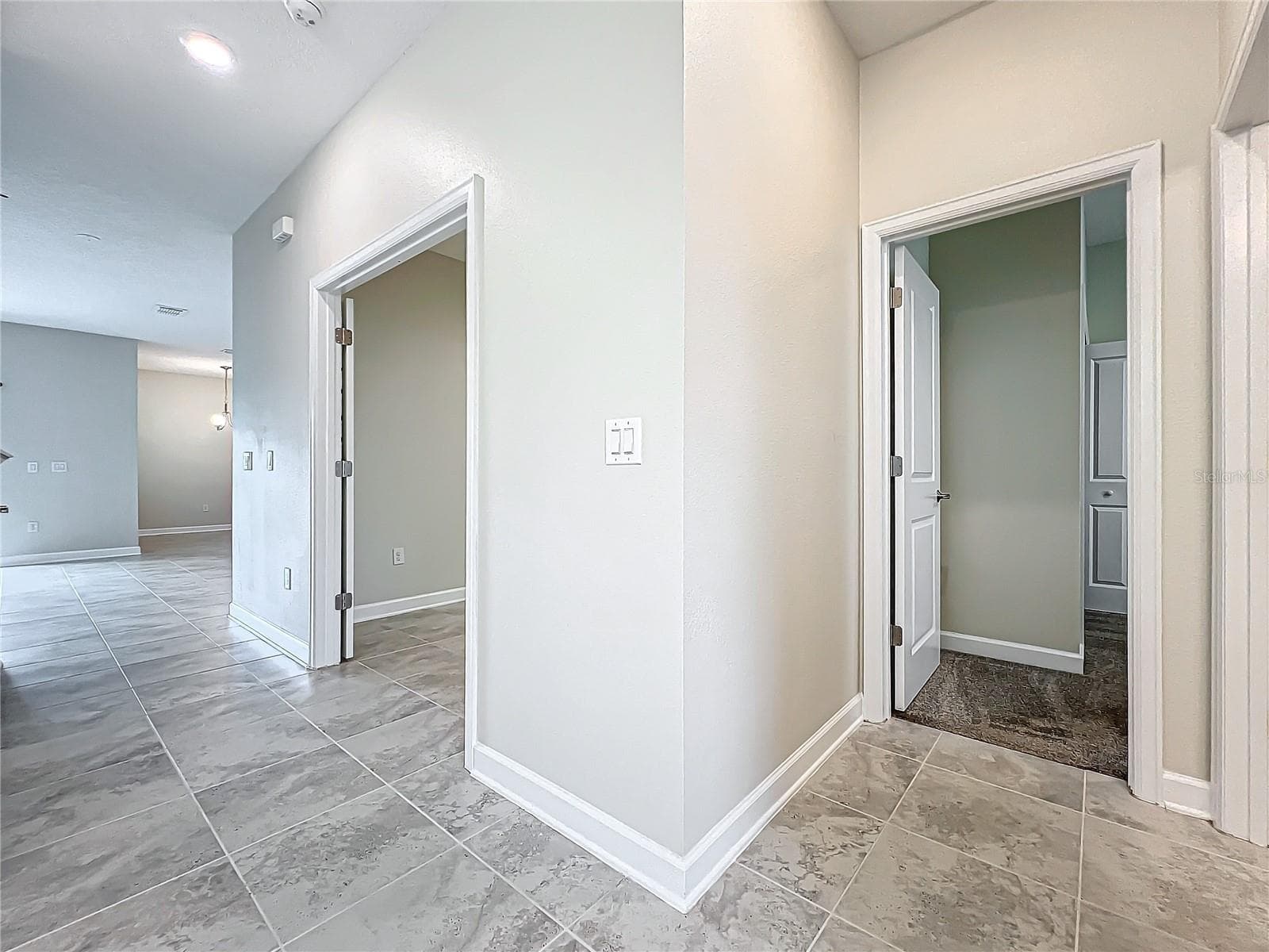 Single Family Residence at 11974 HOMETOWN PL, ORLANDO, photo 18 of 72