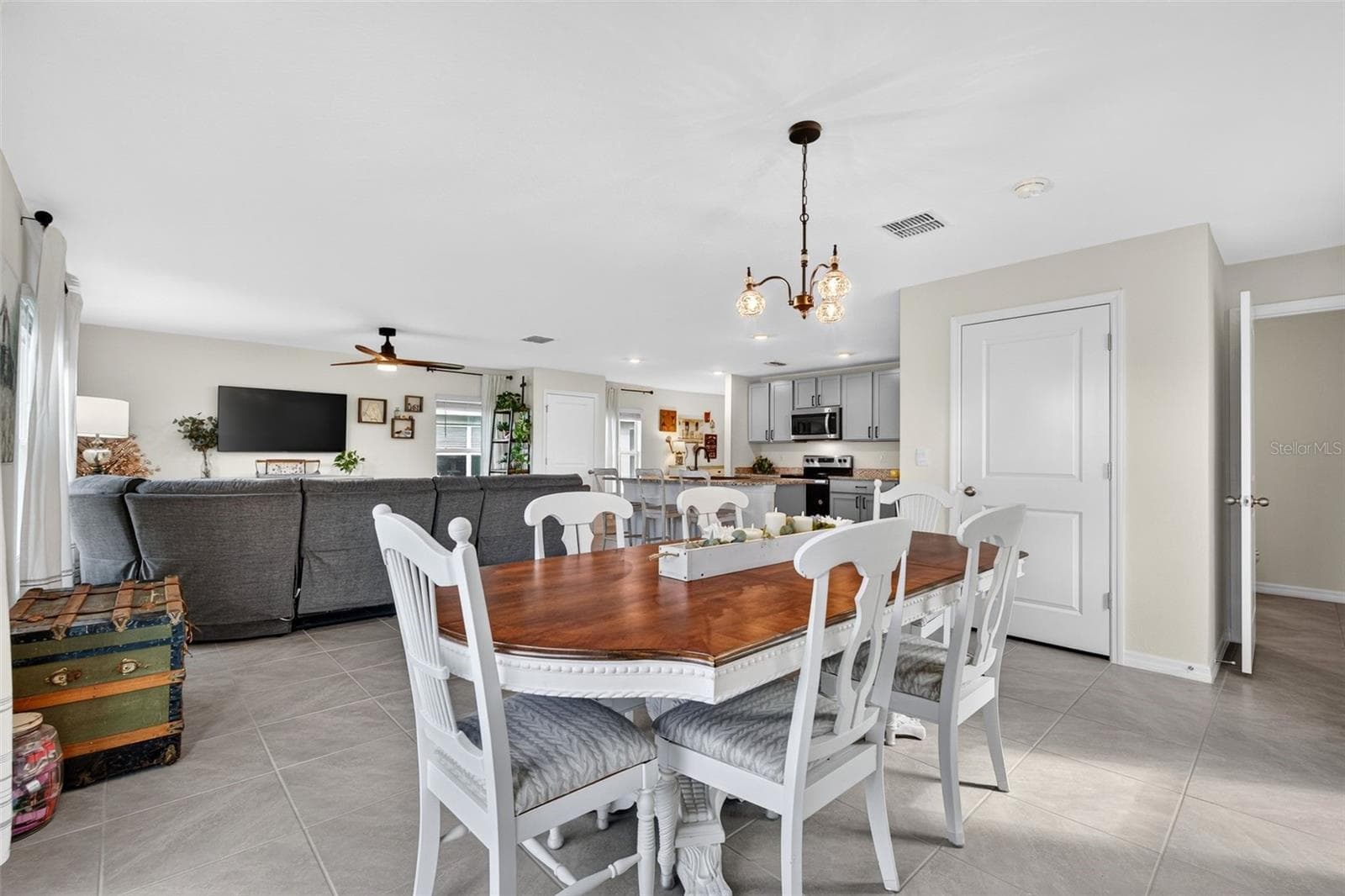 Single Family Residence at 10137 CHARLOTTE DR, PARRISH, photo 13 of 76