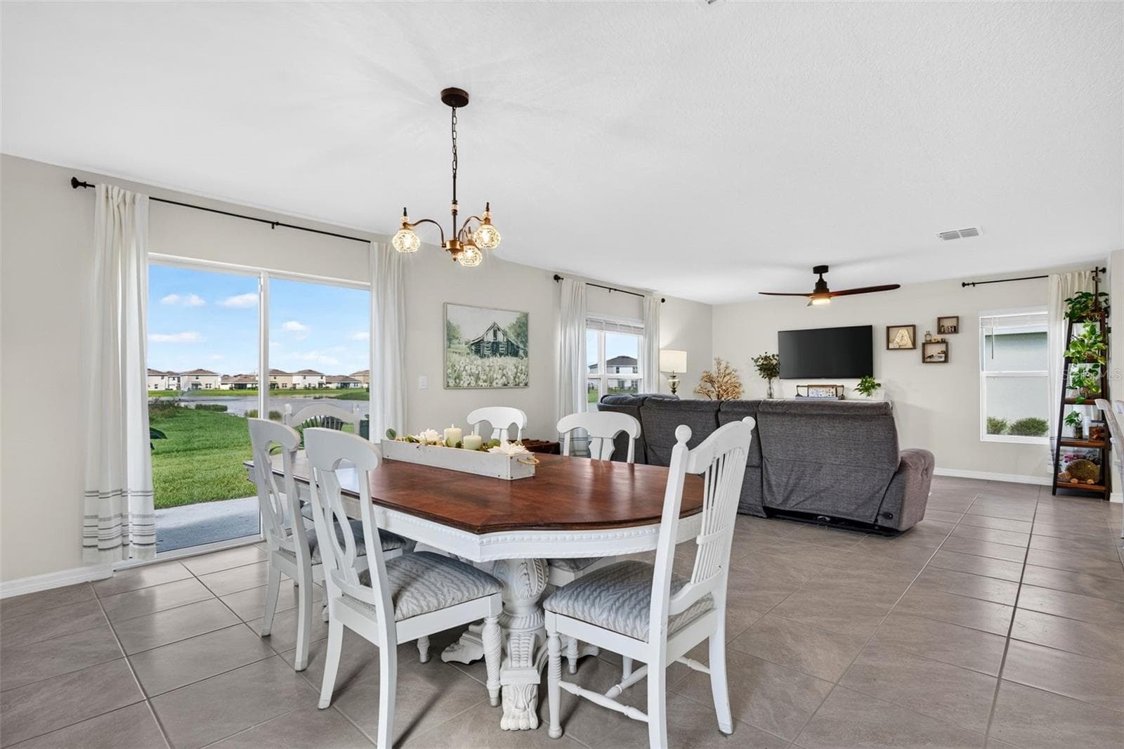 Single Family Residence at 10137 CHARLOTTE DR, PARRISH, photo 16 of 76