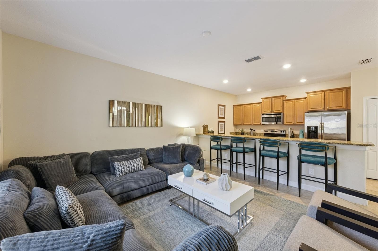 Townhouse at 8957 SUGAR PALM RD, KISSIMMEE, photo 12 of 53