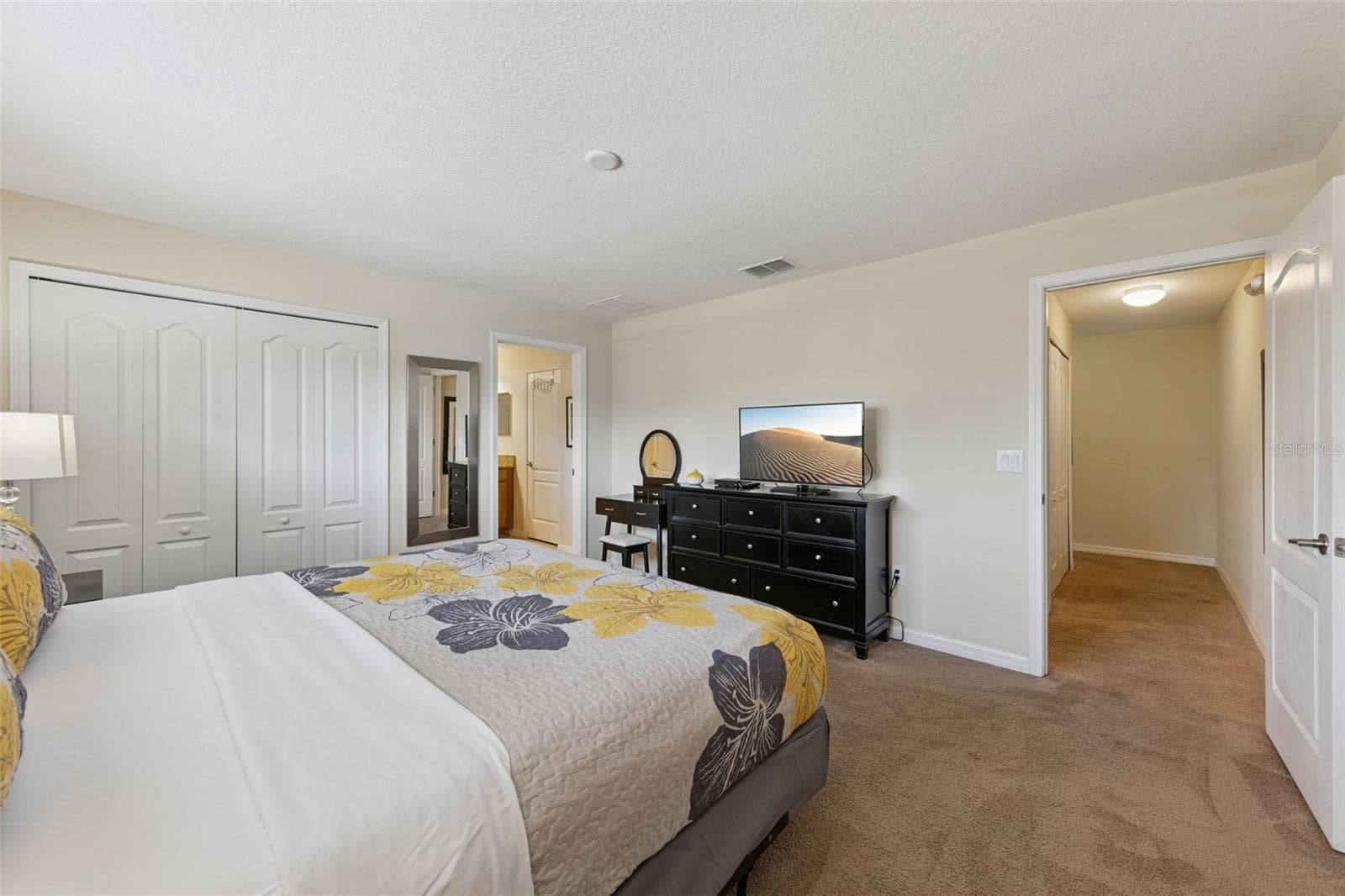 Primary bedroom upstairs - 8957 SUGAR PALM RD, KISSIMMEE