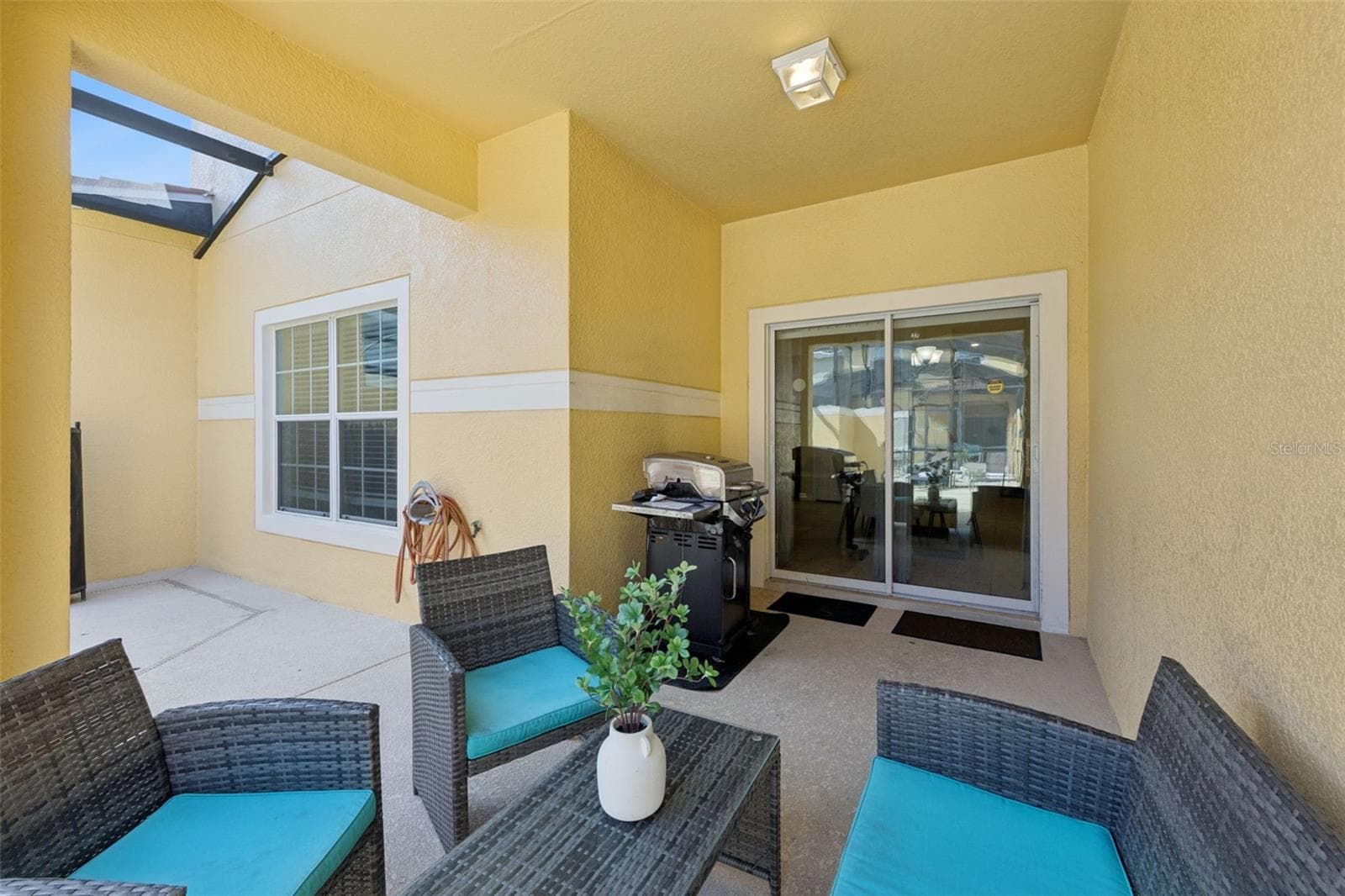 Townhouse at 8957 SUGAR PALM RD, KISSIMMEE, photo 33 of 53