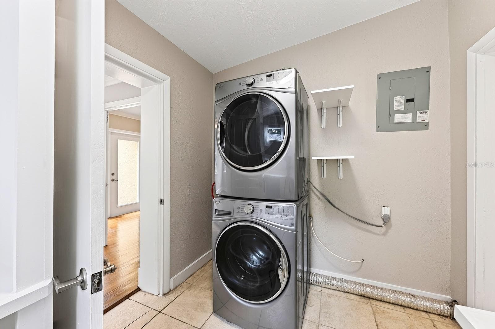 Laundry/utility room. - 1212 ELMWOOD ST, ORLANDO