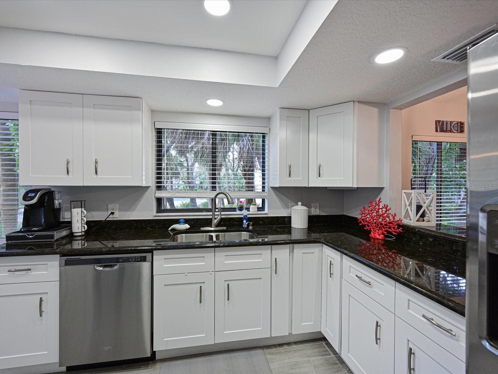 Condominium at 3904 MOURNING DOVE DR #225, BRADENTON, photo 5 of 24