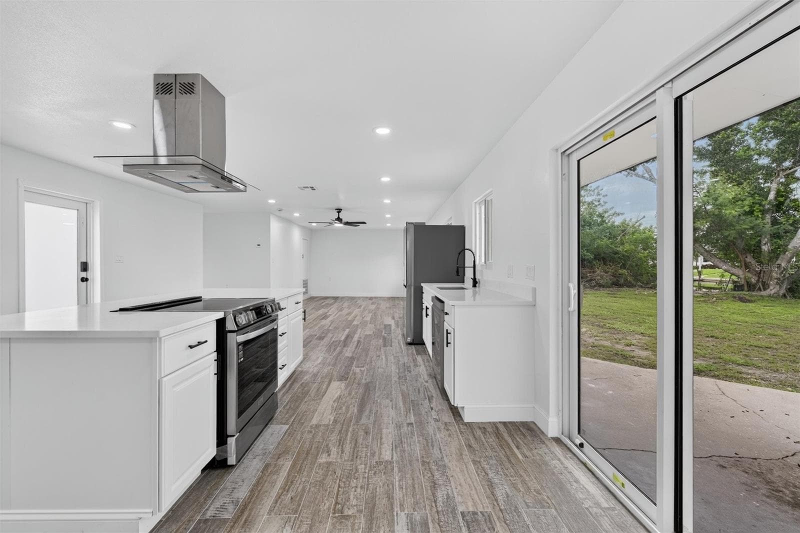 Single Family Residence at 801 MARLIN DR, PUNTA GORDA, photo 10 of 37