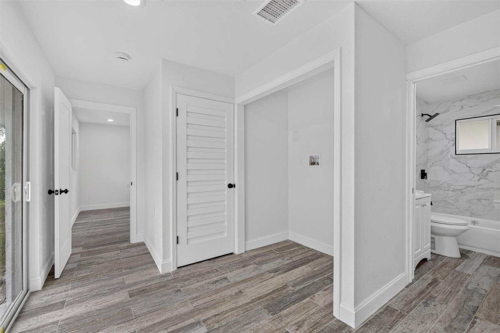 Single Family Residence at 801 MARLIN DR, PUNTA GORDA, photo 16 of 37