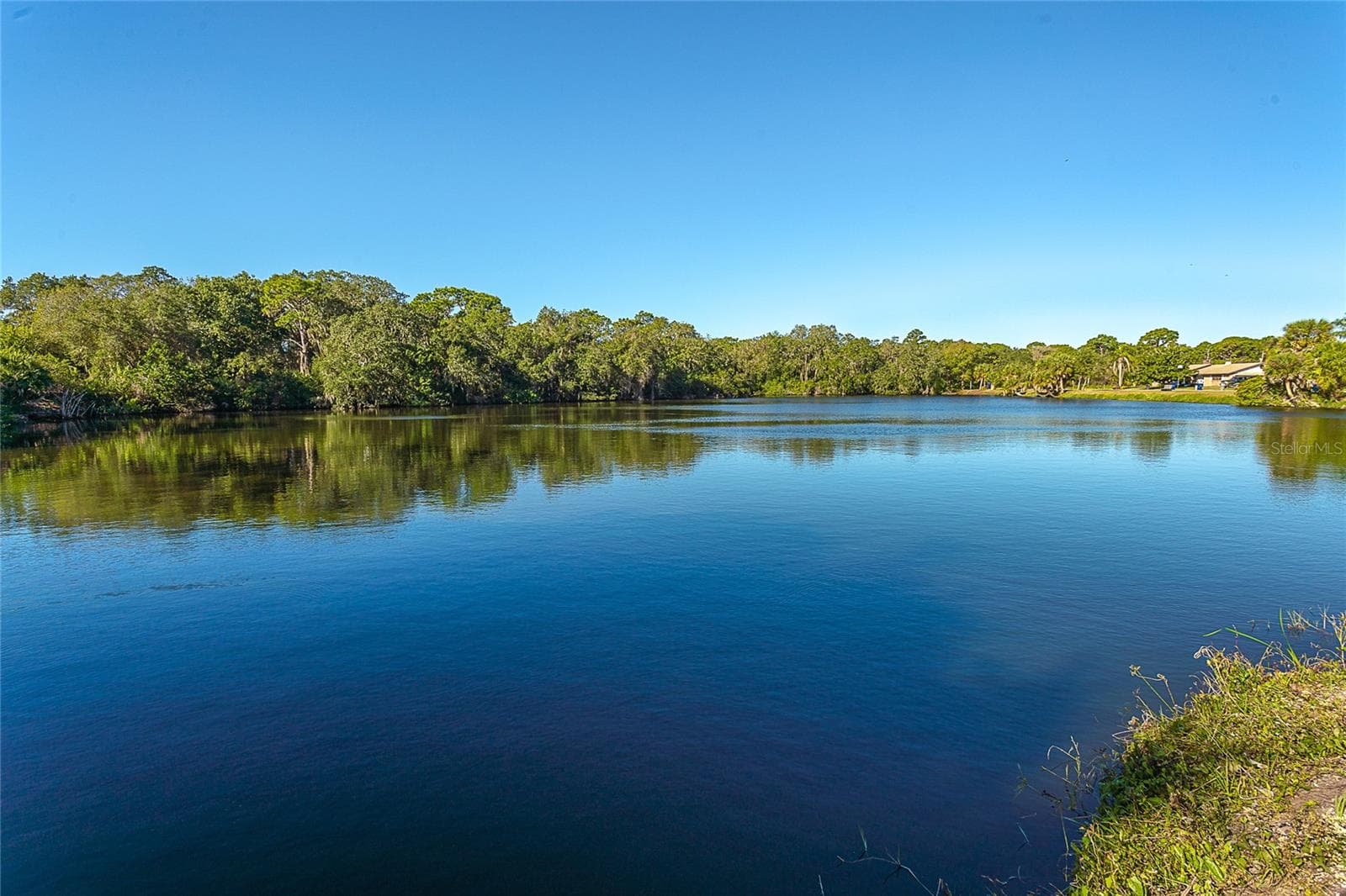 Retention pond - 995 BAY VISTA BLVD, ENGLEWOOD