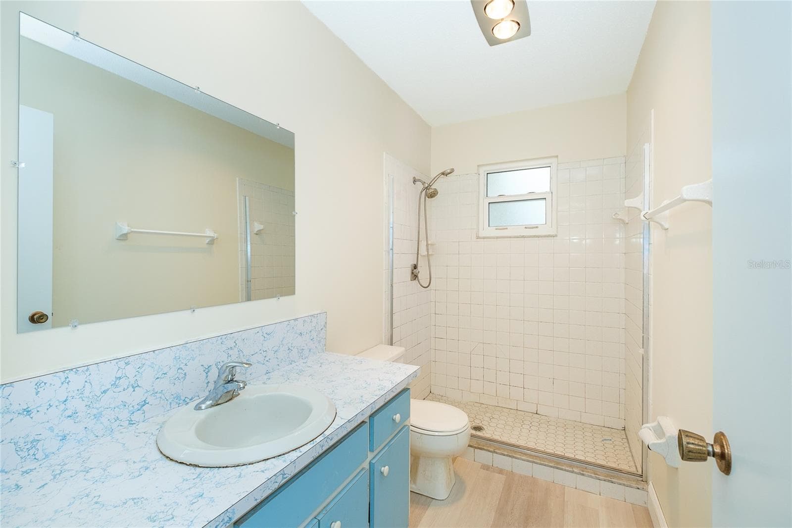 Guest bathroom - 995 BAY VISTA BLVD, ENGLEWOOD