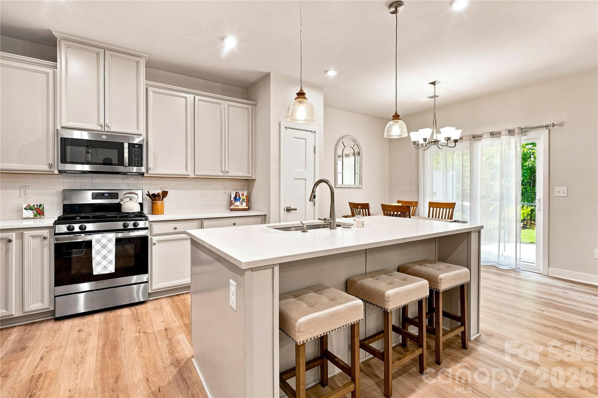 Townhouse at 6311 Ashton Park Drive, Denver, photo 17 of 41