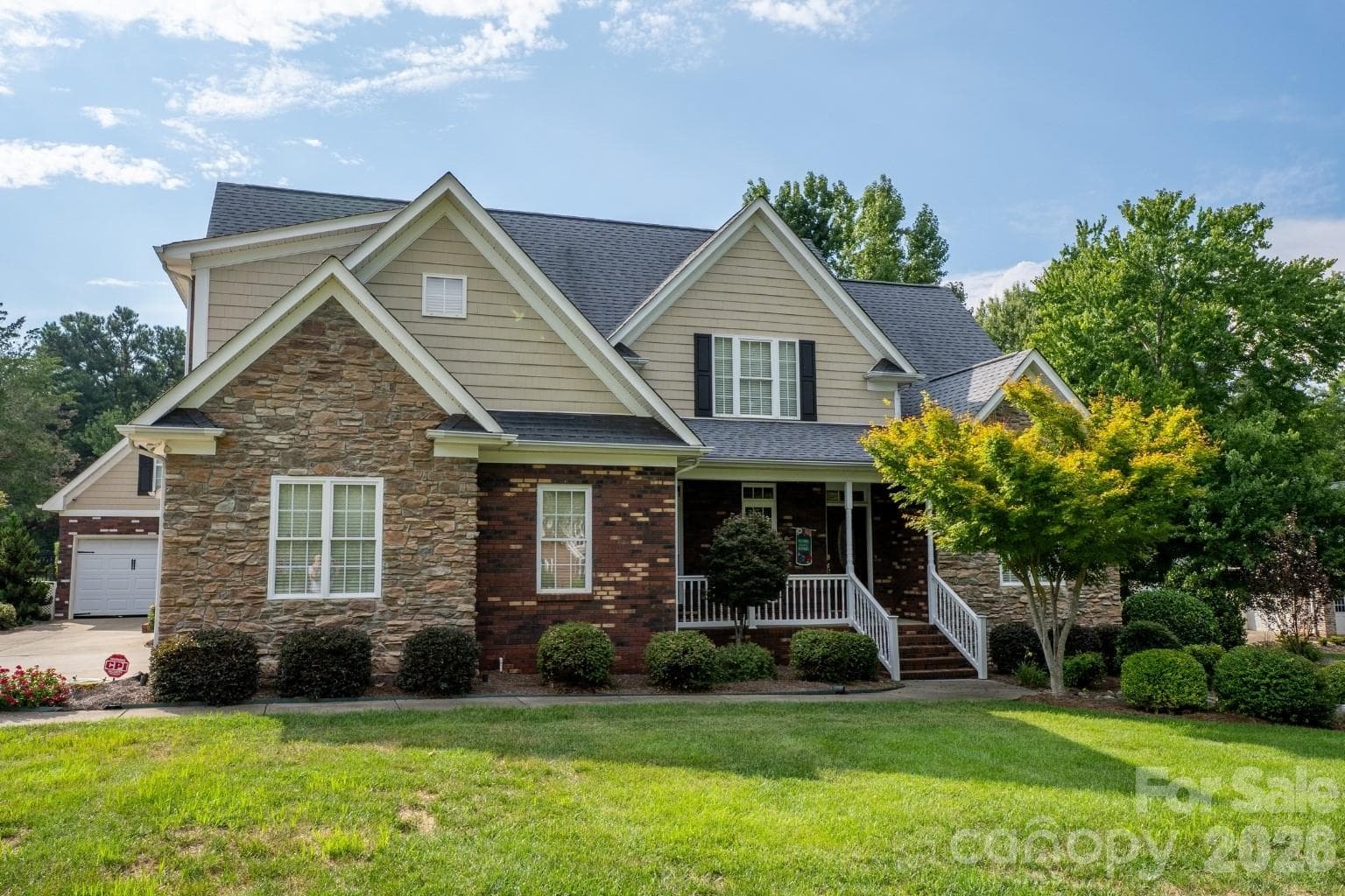Private and large lot with existing landscaping, fully fenced backyard, and irrigation system - 1927 Windmere Drive, Monroe