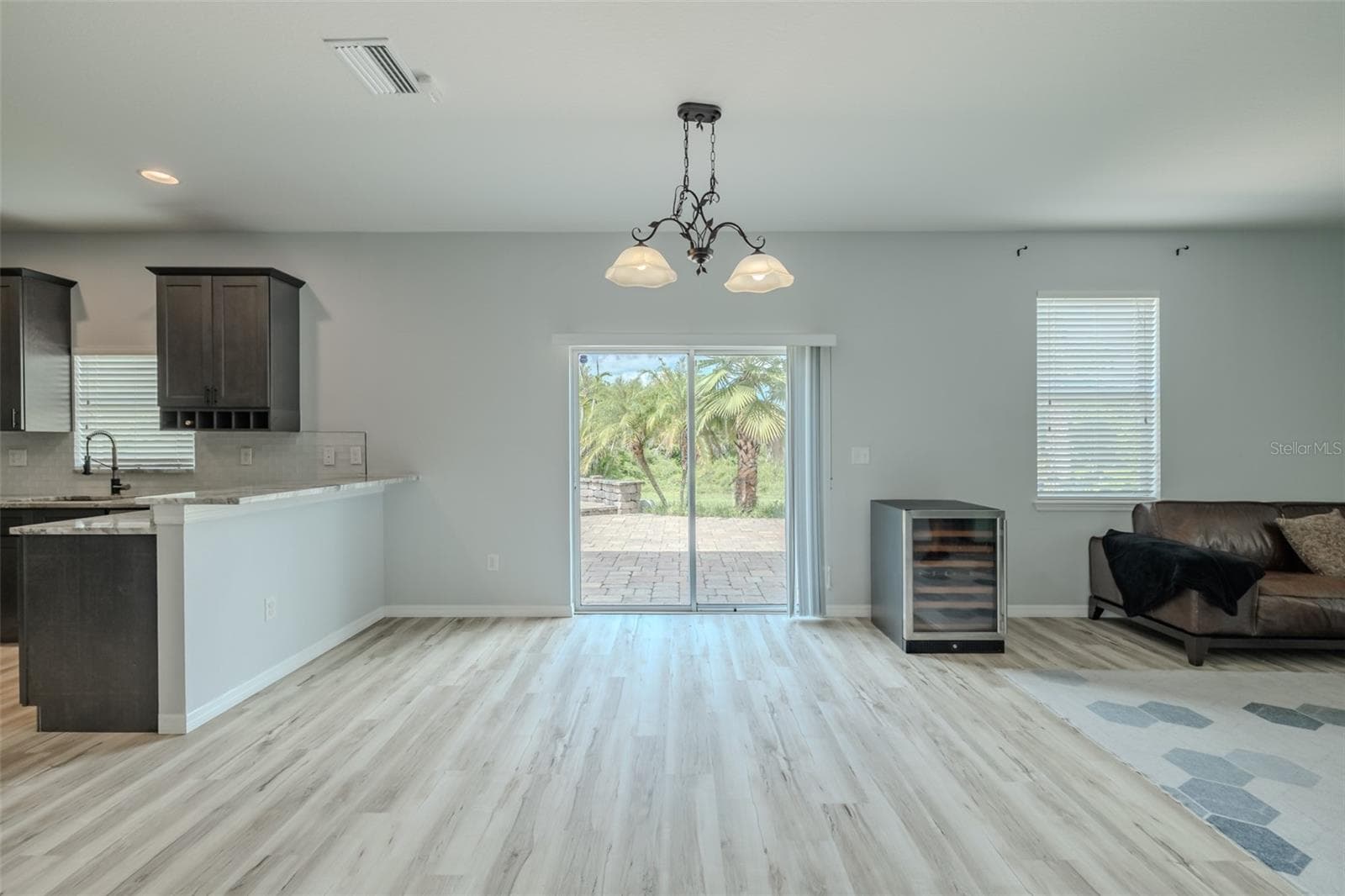 Single Family Residence at 12206 FAIRLAWN, RIVERVIEW, photo 11 of 52