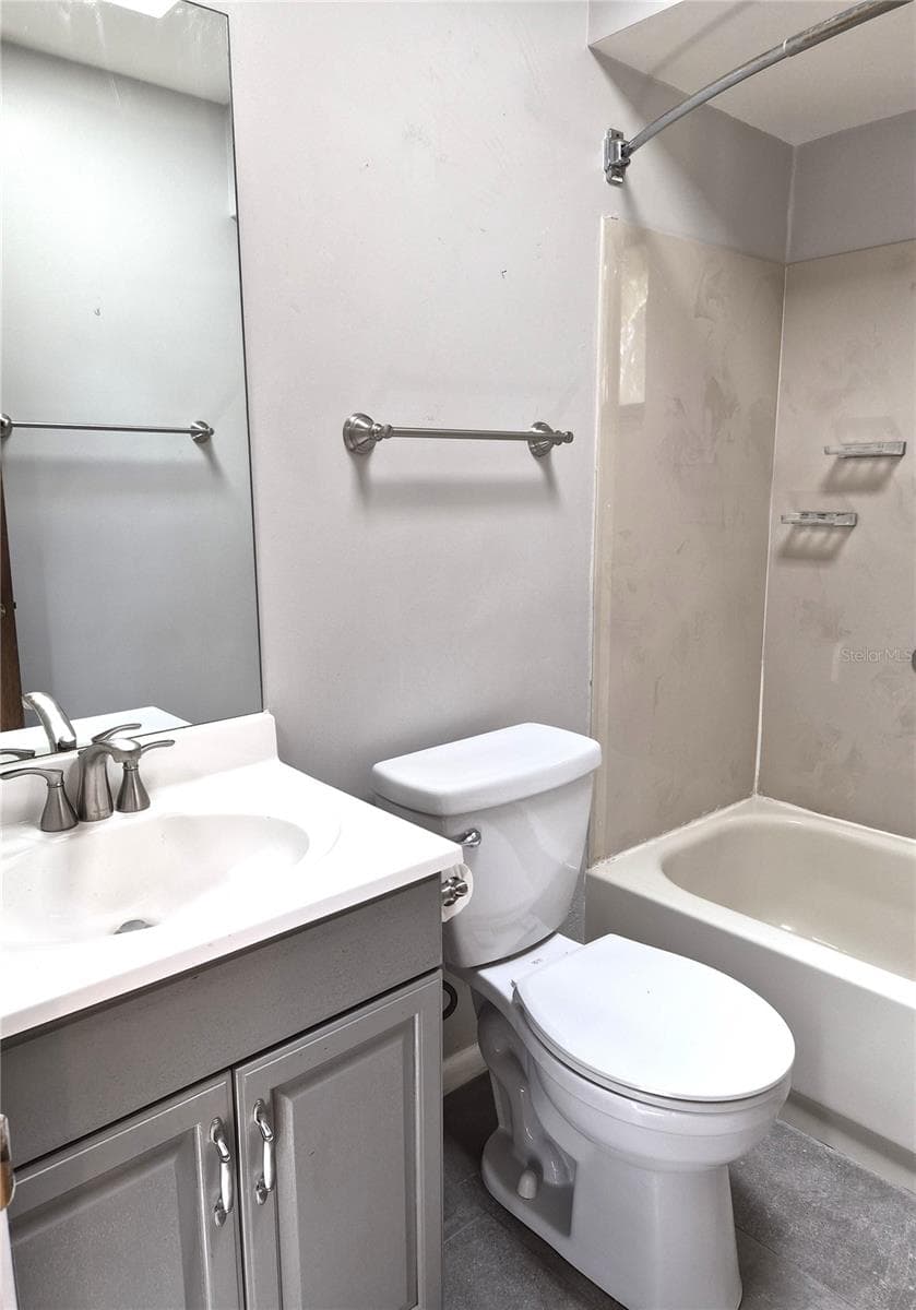 Guest Bath - 9913 W BAY ST, SEMINOLE