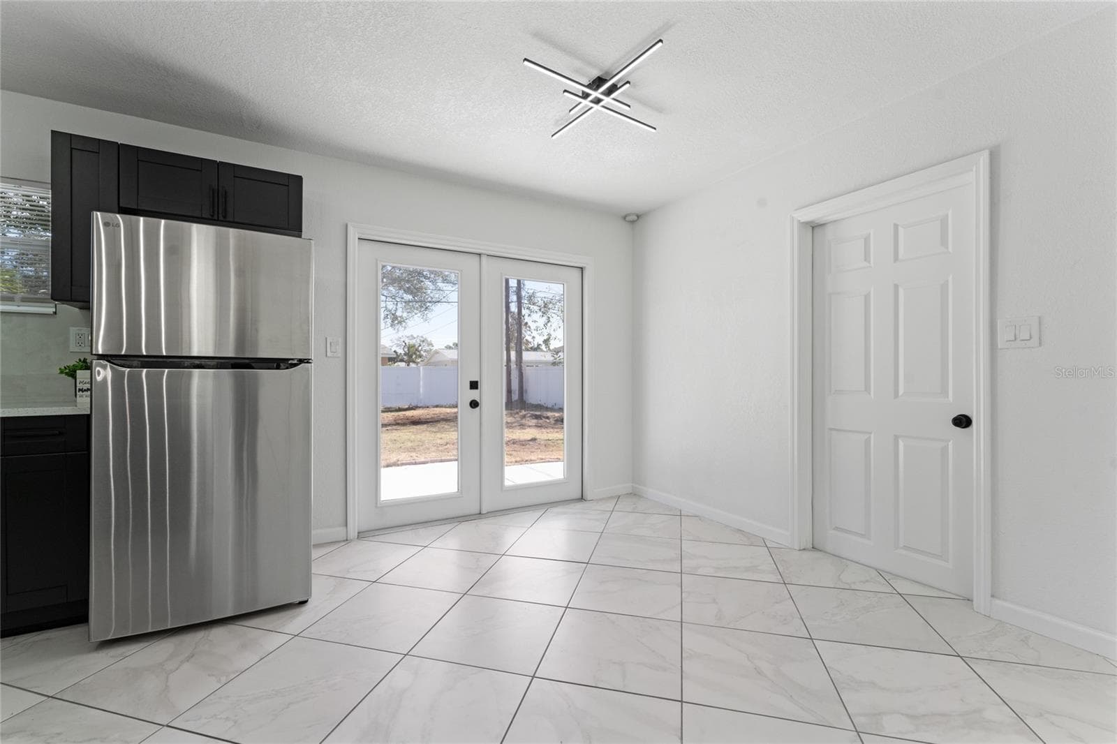 Single Family Residence at 4401 SHORE ACRES BLVD NE, ST PETERSBURG, photo 11 of 48