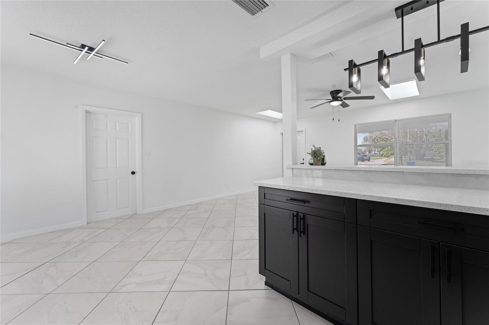 Single Family Residence at 4401 SHORE ACRES BLVD NE, ST PETERSBURG, photo 15 of 48