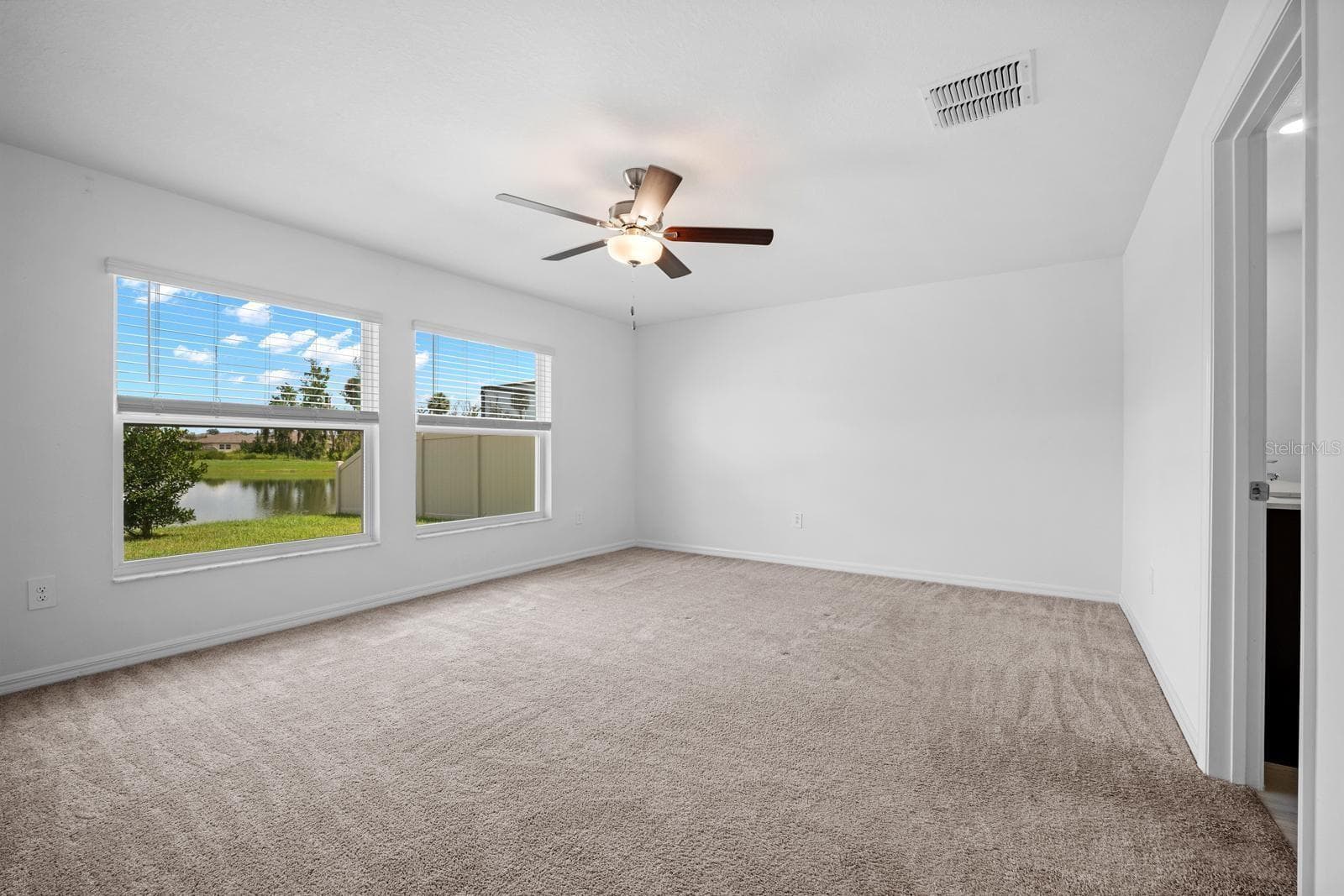 Single Family Residence at 4060 CAPRI COAST DR, PLANT CITY, photo 14 of 33