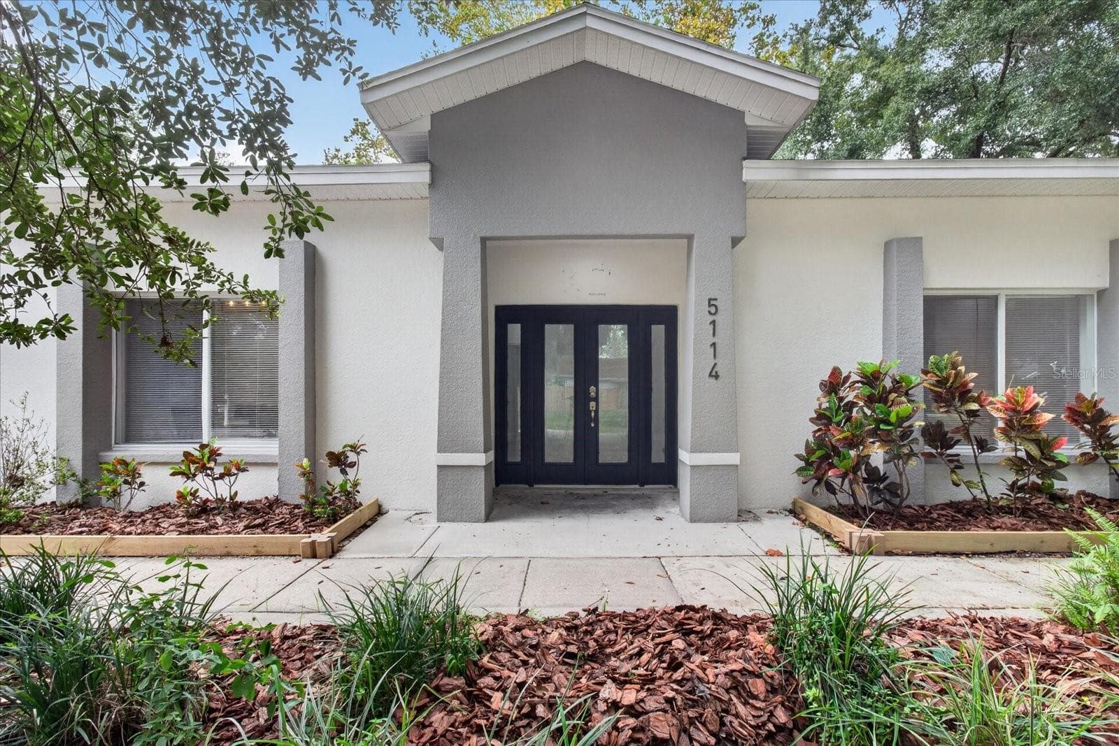 Single Family Residence at 5114 CHILKOOT ST, TAMPA, photo 6 of 90