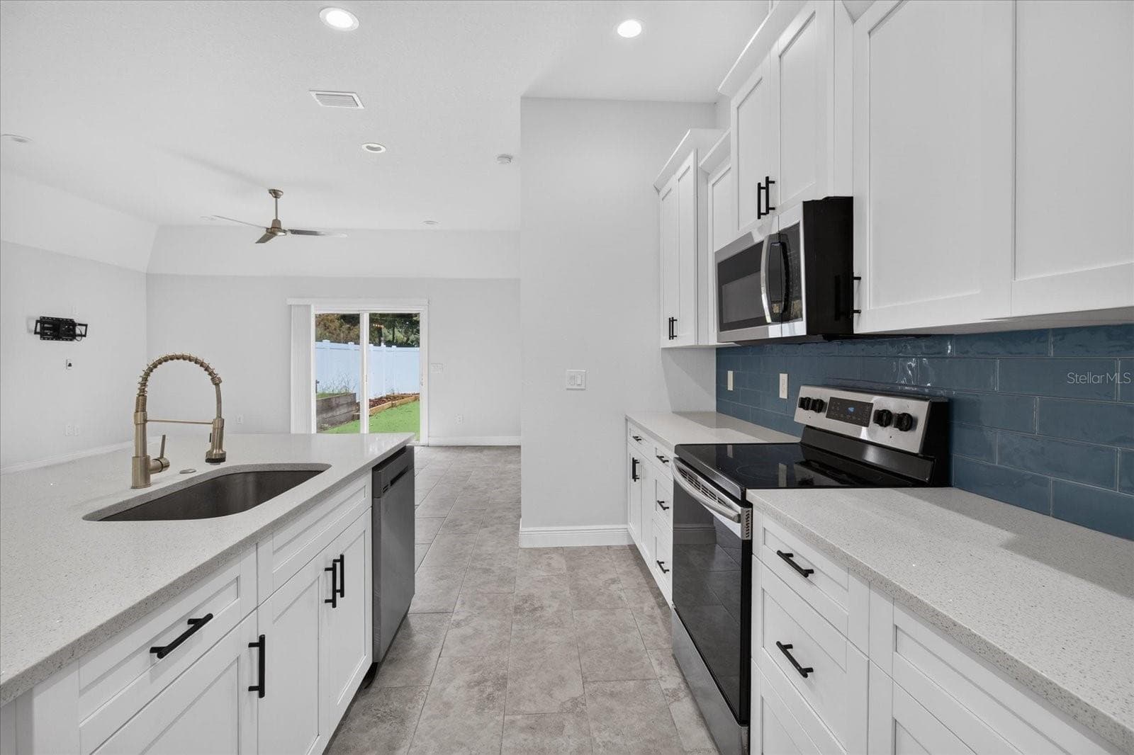 Single Family Residence at 5114 CHILKOOT ST, TAMPA, photo 18 of 90
