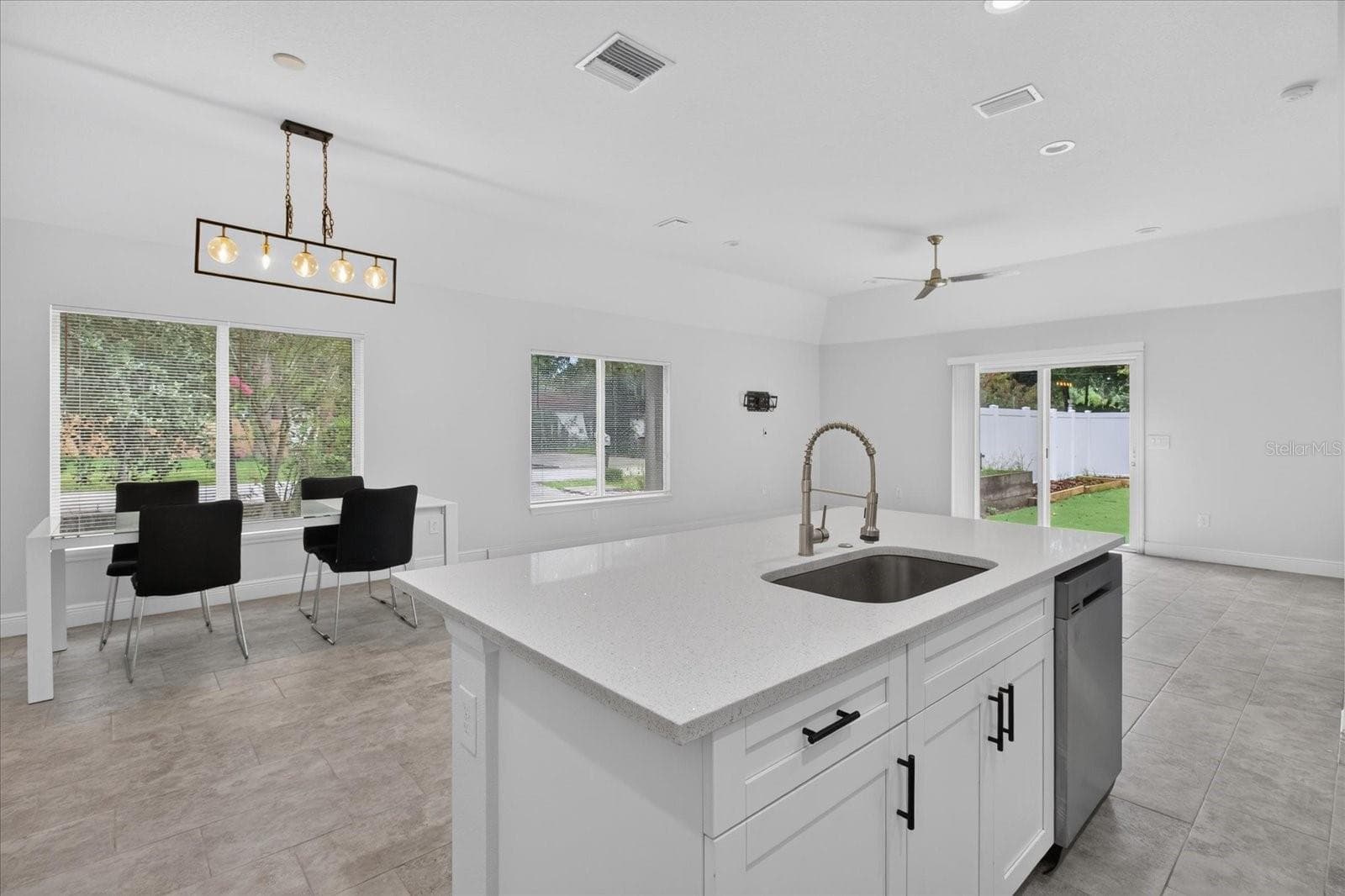 Single Family Residence at 5114 CHILKOOT ST, TAMPA, photo 19 of 90