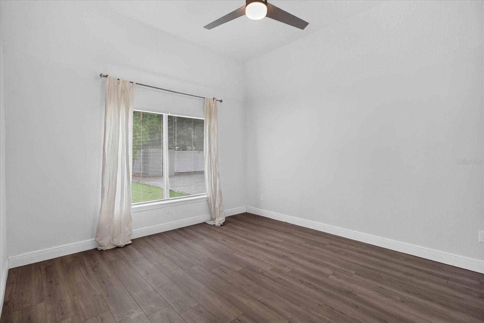 Single Family Residence at 5114 CHILKOOT ST, TAMPA, photo 37 of 90