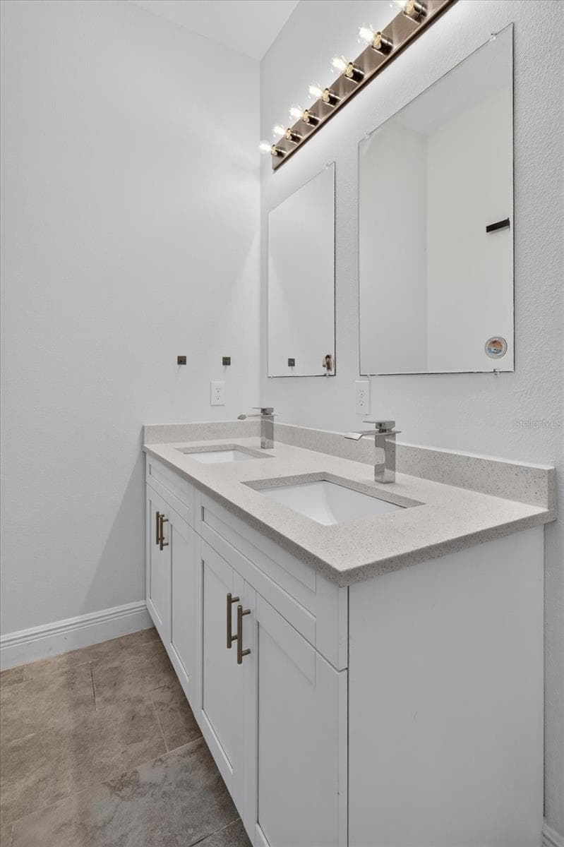Single Family Residence at 5114 CHILKOOT ST, TAMPA, photo 64 of 90