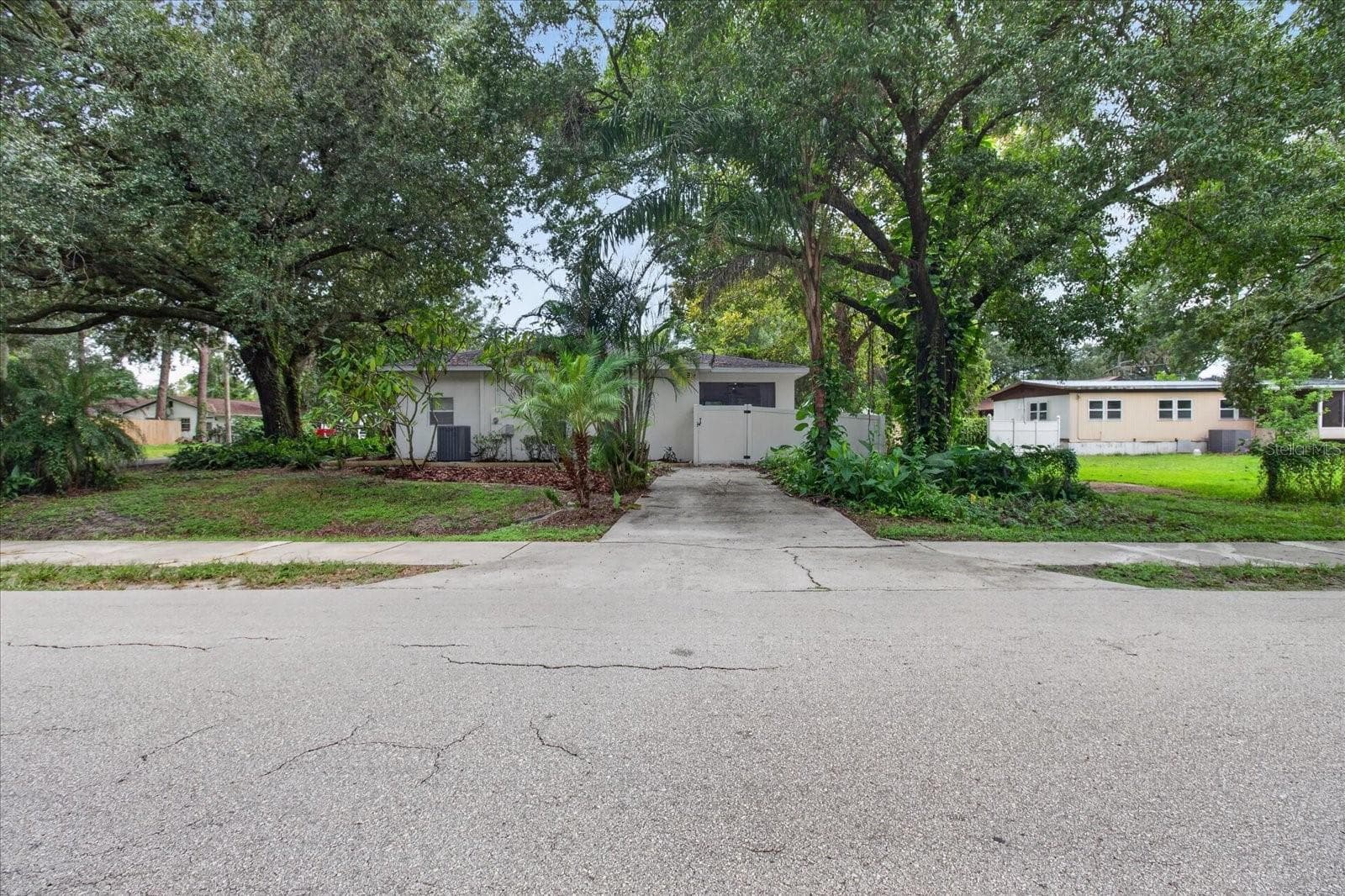 Single Family Residence at 5114 CHILKOOT ST, TAMPA, photo 84 of 90