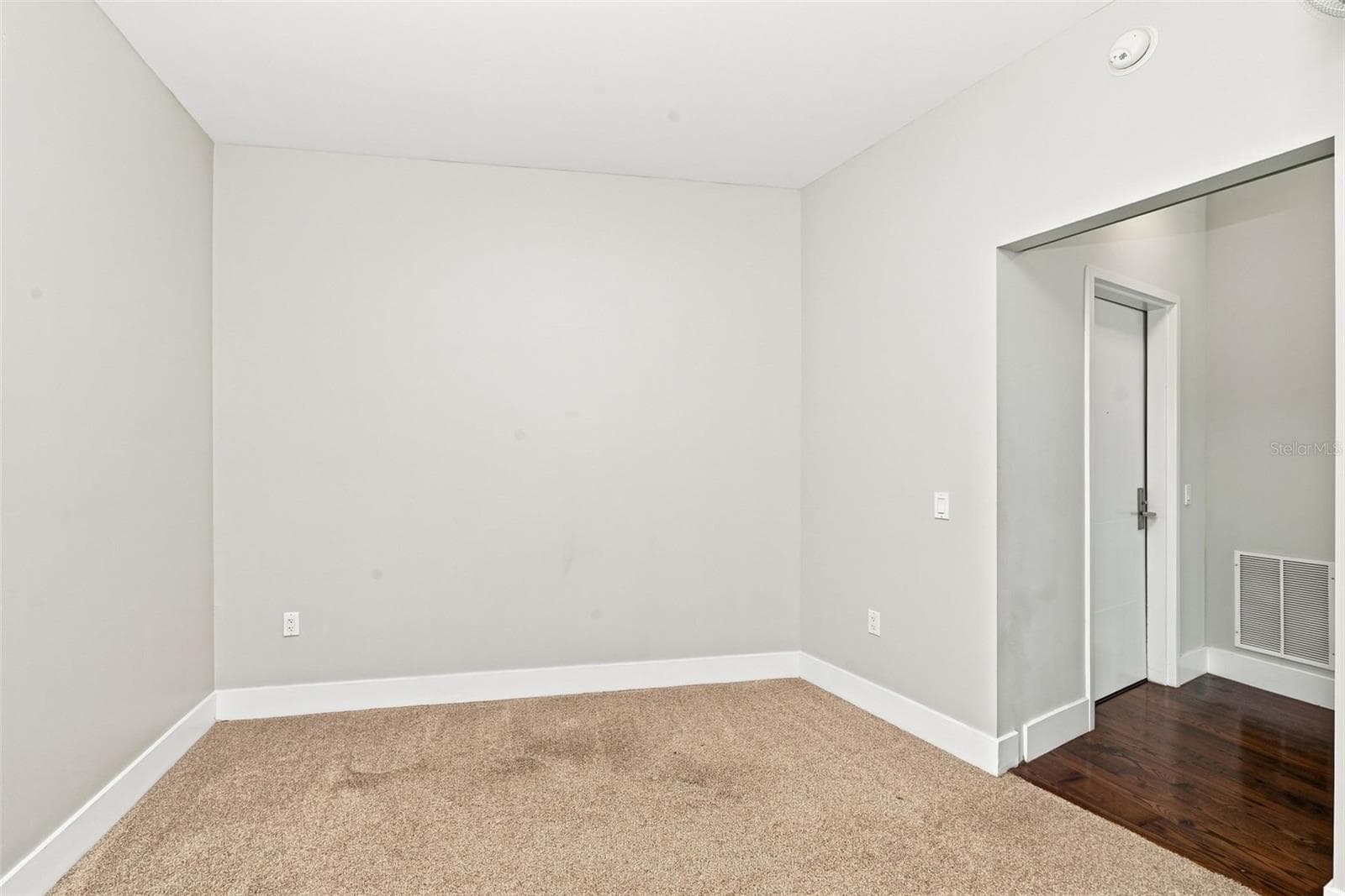 Condominium at 111 N 12TH ST #1524, TAMPA, photo 21 of 36