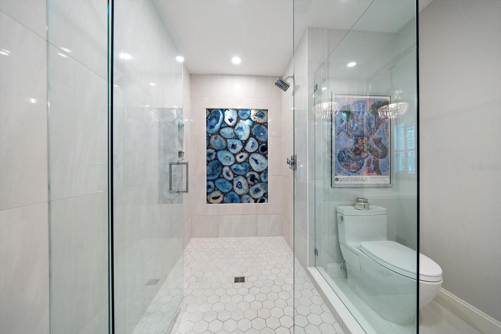 Primary Bathroom (Third Floor) - 6212 BAYSHORE BLVD #F, TAMPA