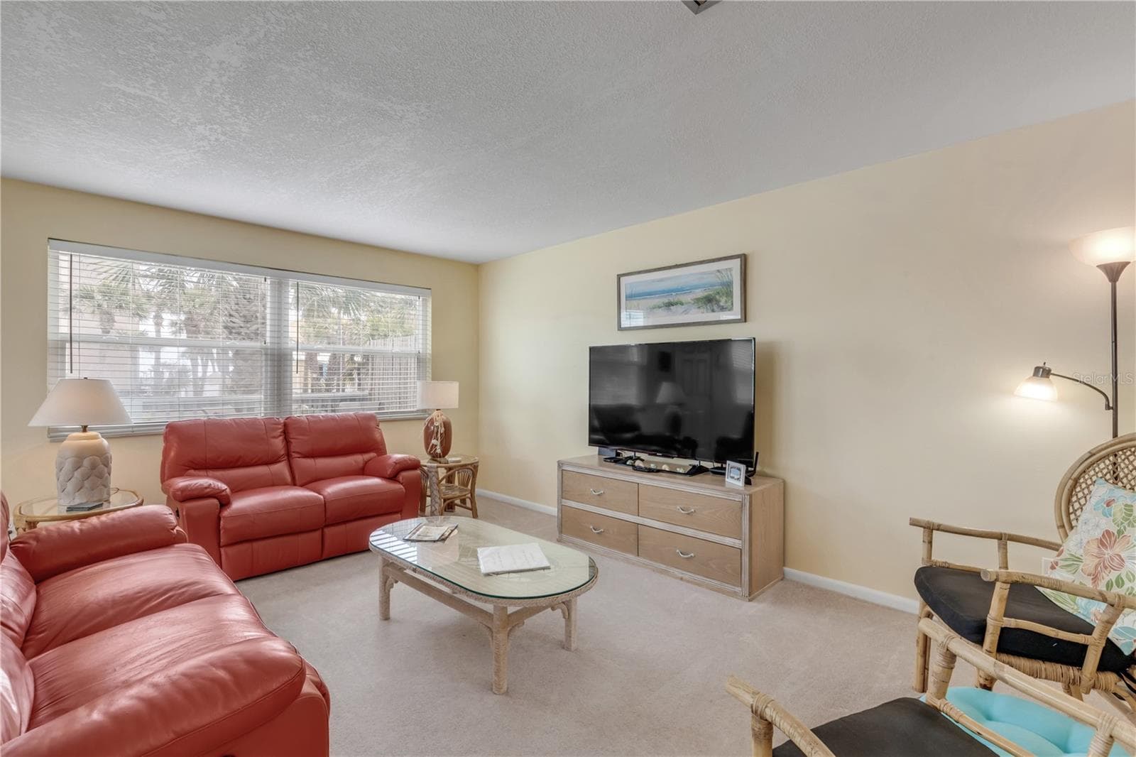 Apartment 2 Living room - 2707 S ATLANTIC AVE, NEW SMYRNA BEACH