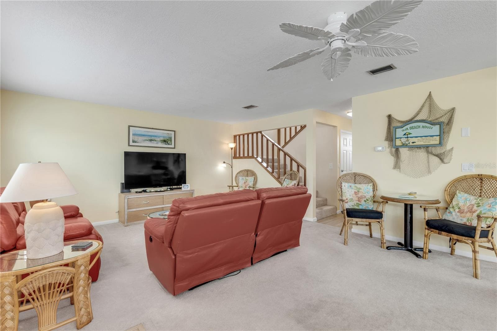 Apartment 2 Living room - 2707 S ATLANTIC AVE, NEW SMYRNA BEACH