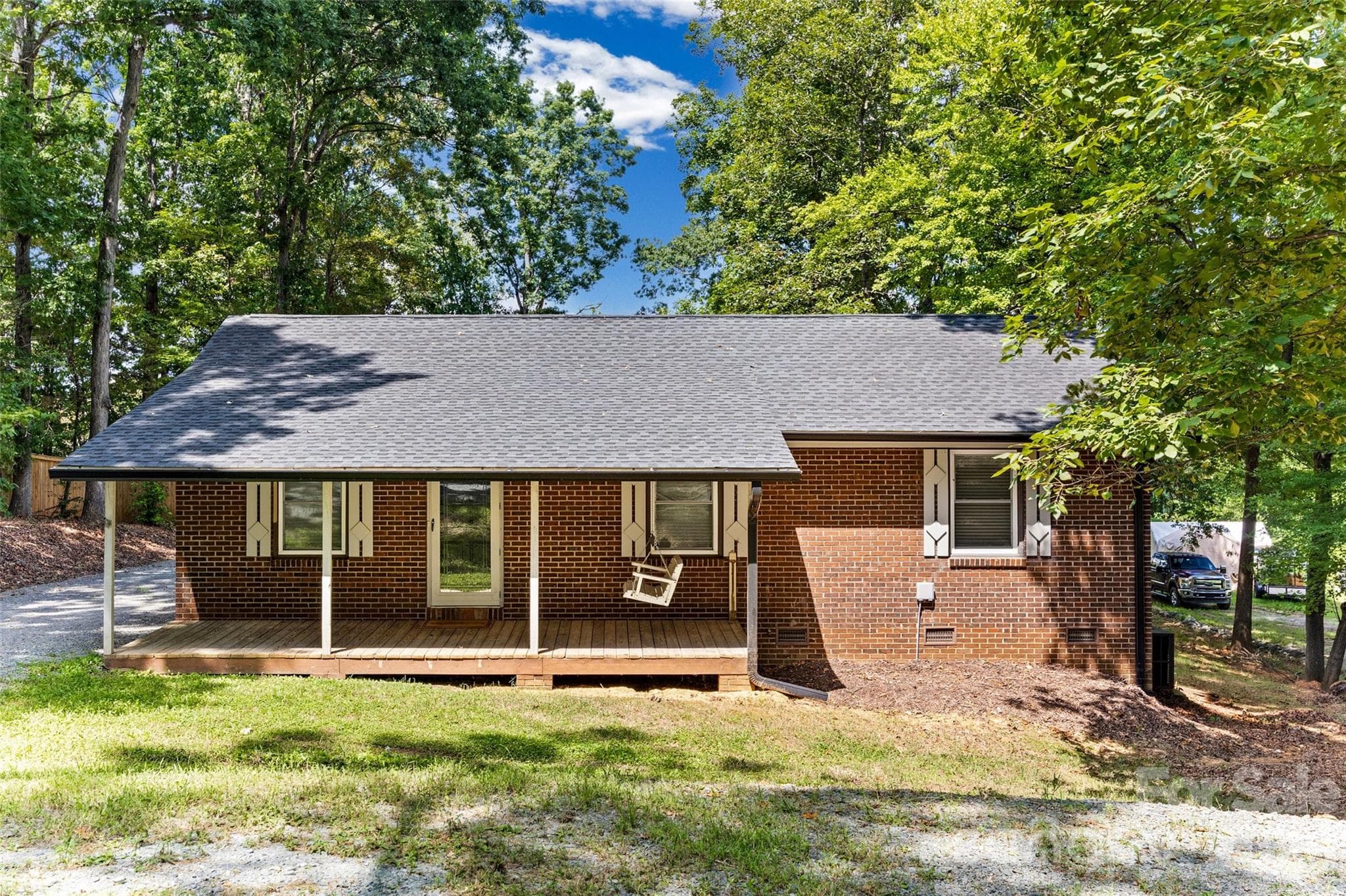 259 Unionville Indian Trail Road W