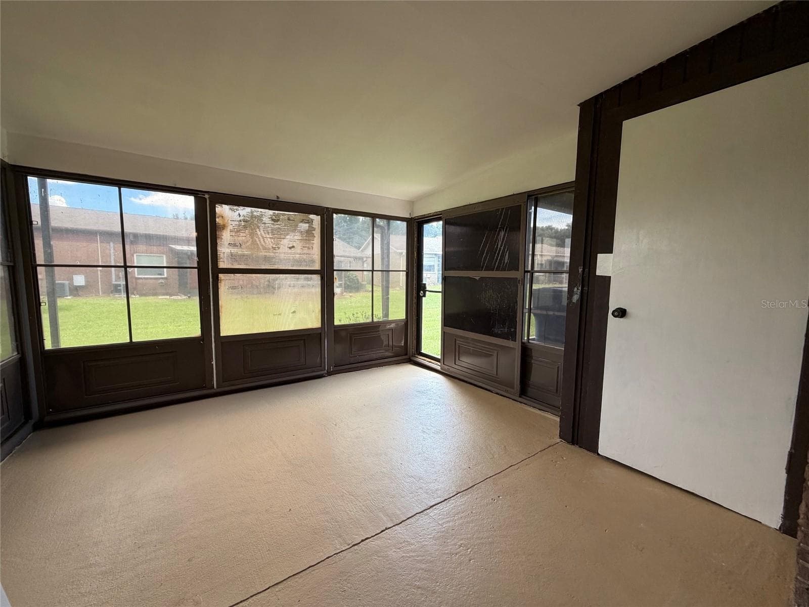 Condominium at 9523 FIELDVIEW CIR #9523, THONOTOSASSA, photo 13 of 14
