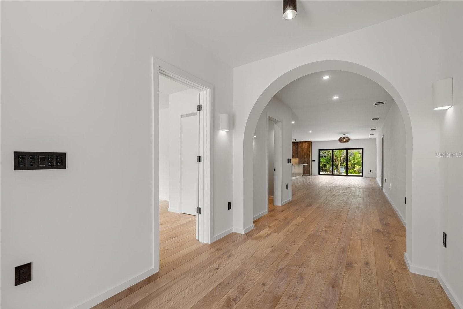 Single Family Residence at 1675 5TH ST, SARASOTA, photo 3 of 74