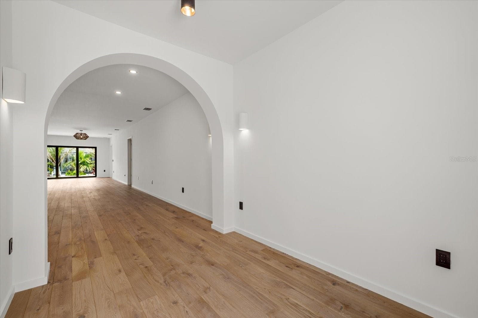 Single Family Residence at 1675 5TH ST, SARASOTA, photo 4 of 74
