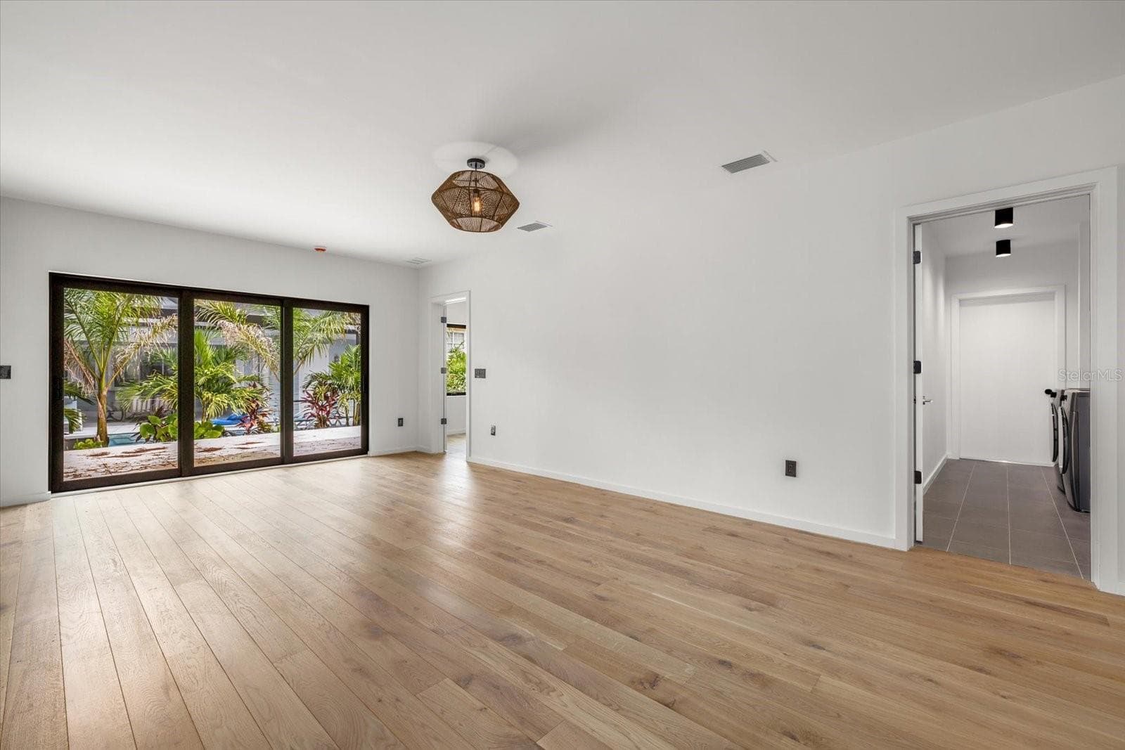 Single Family Residence at 1675 5TH ST, SARASOTA, photo 14 of 74