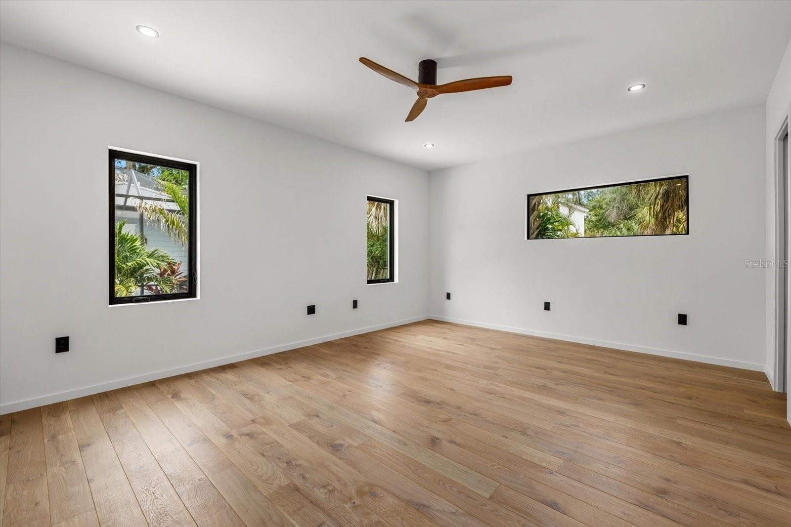 Single Family Residence at 1675 5TH ST, SARASOTA, photo 28 of 74