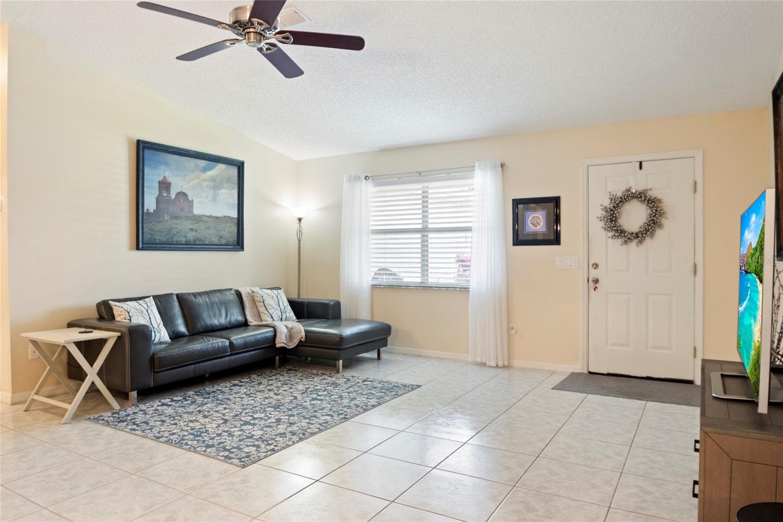 Single Family Residence at 672 SAN PEDRO DR, THE VILLAGES, photo 12 of 60