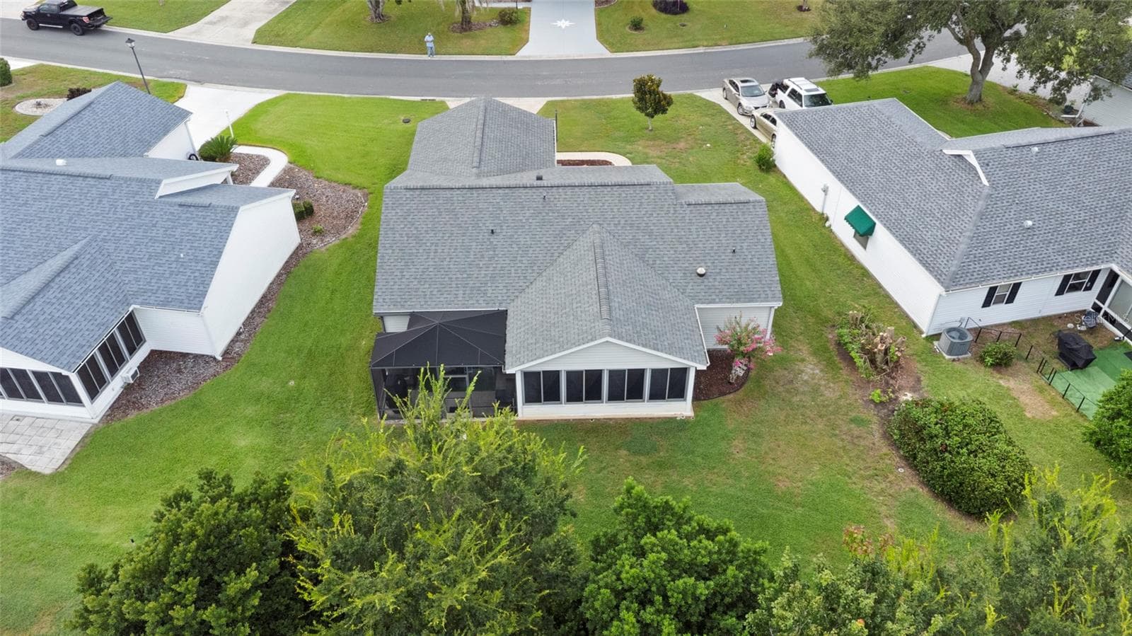 Spacious back yard with plenty of provacy. - 672 SAN PEDRO DR, THE VILLAGES