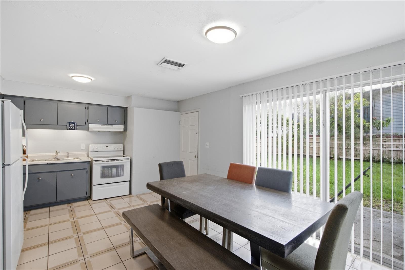Single Family Residence at 802 PAPAYA DR, TAMPA, photo 26 of 40