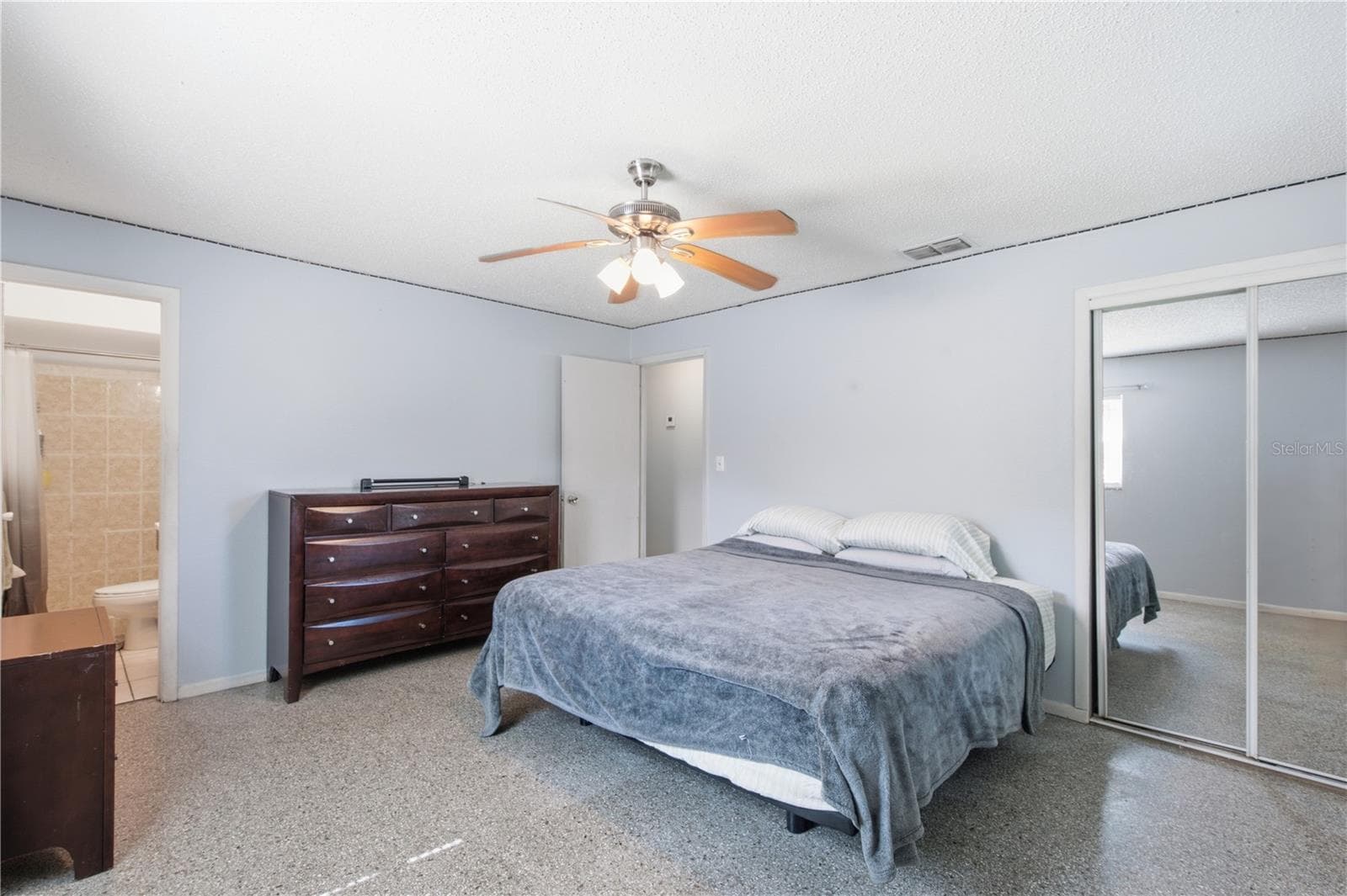 Single Family Residence at 802 PAPAYA DR, TAMPA, photo 28 of 40